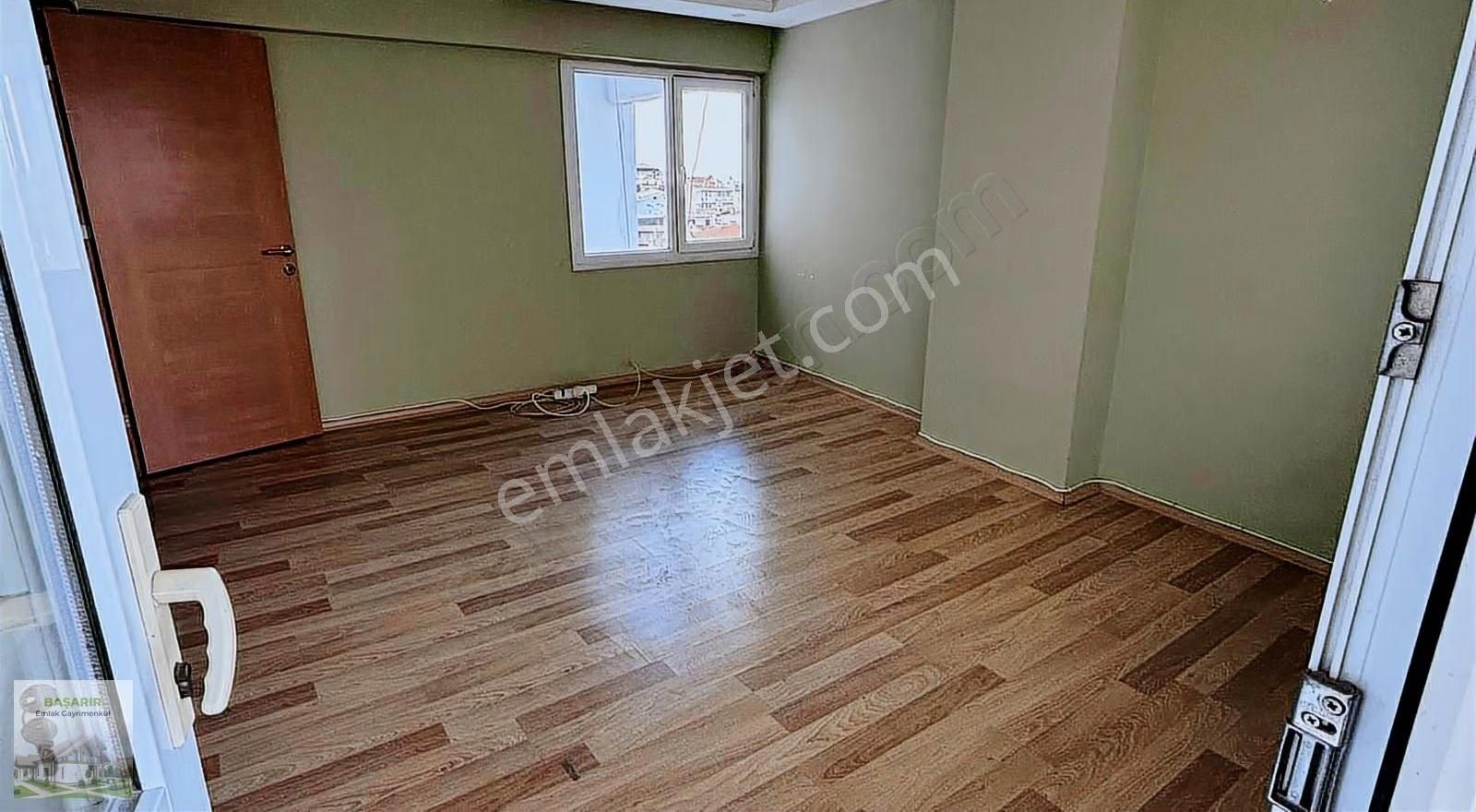 İnönü Caddesinde Bakımlı Kiralık Daire - Görsel 15