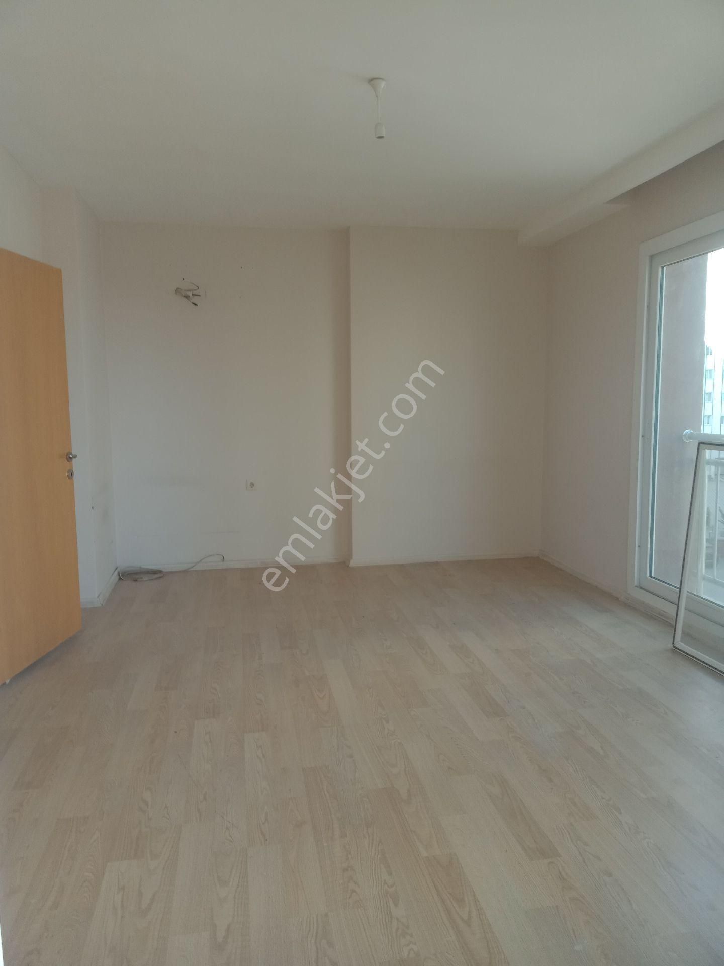 Sarıçam Gültepe'de Güvenlikli Havuzlu Site İçerisinde 3+1 K.mutfak Hasarsız - Görsel 7