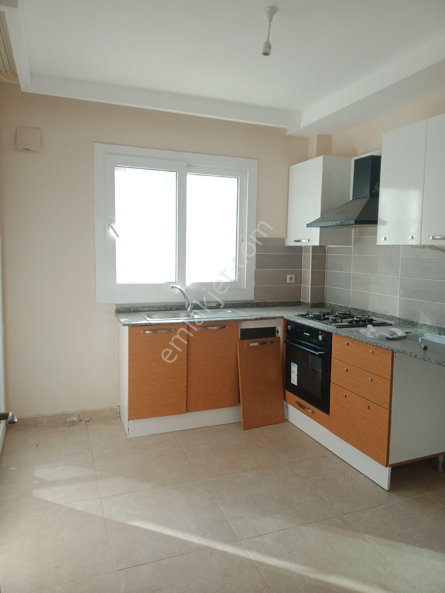 Sarıçam Gültepe'de Güvenlikli Havuzlu Site İçerisinde 3+1 K.mutfak Hasarsız - Görsel 2