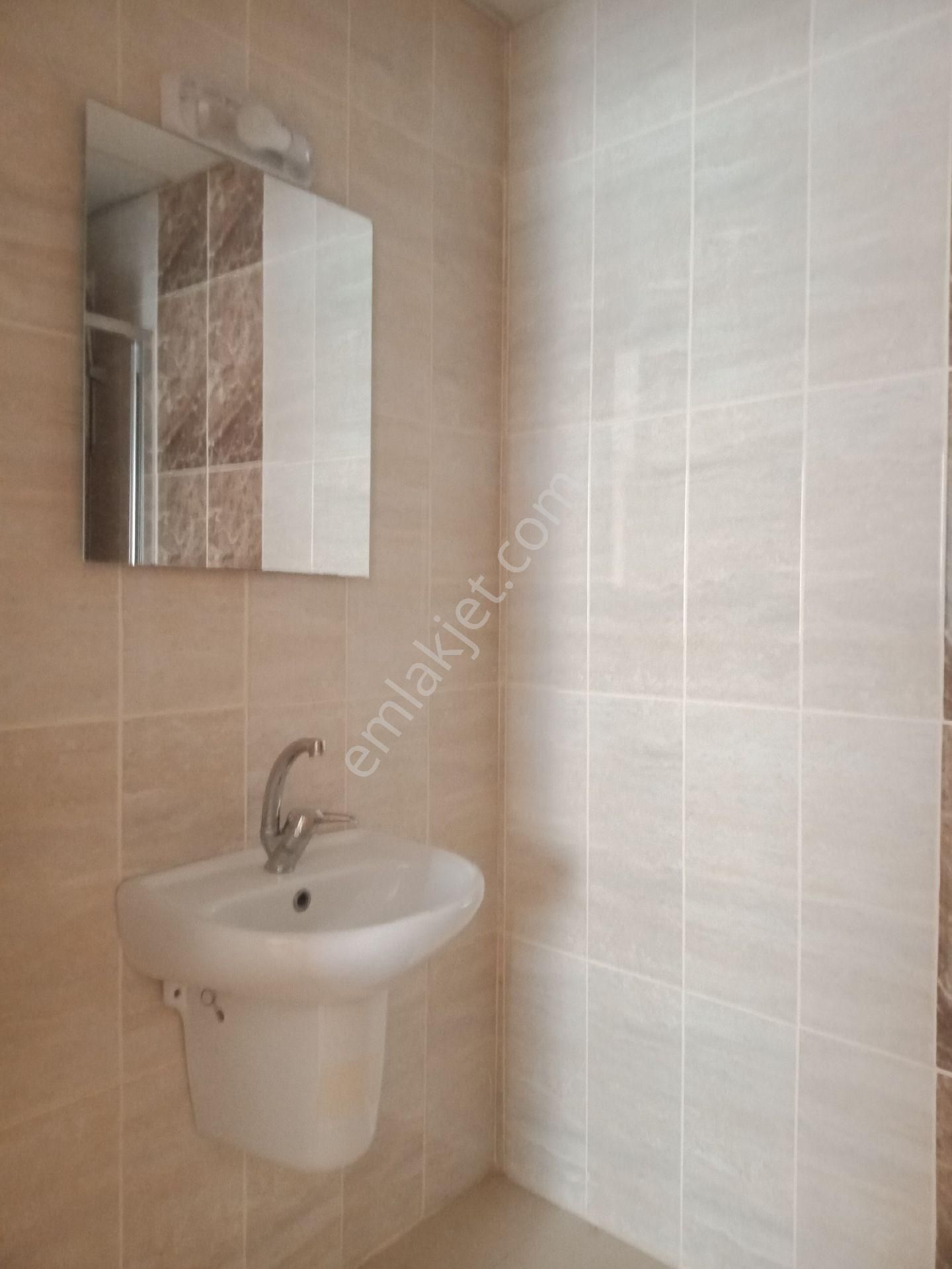 Sarıçam Gültepe'de Güvenlikli Havuzlu Site İçerisinde 3+1 K.mutfak Hasarsız - Görsel 12