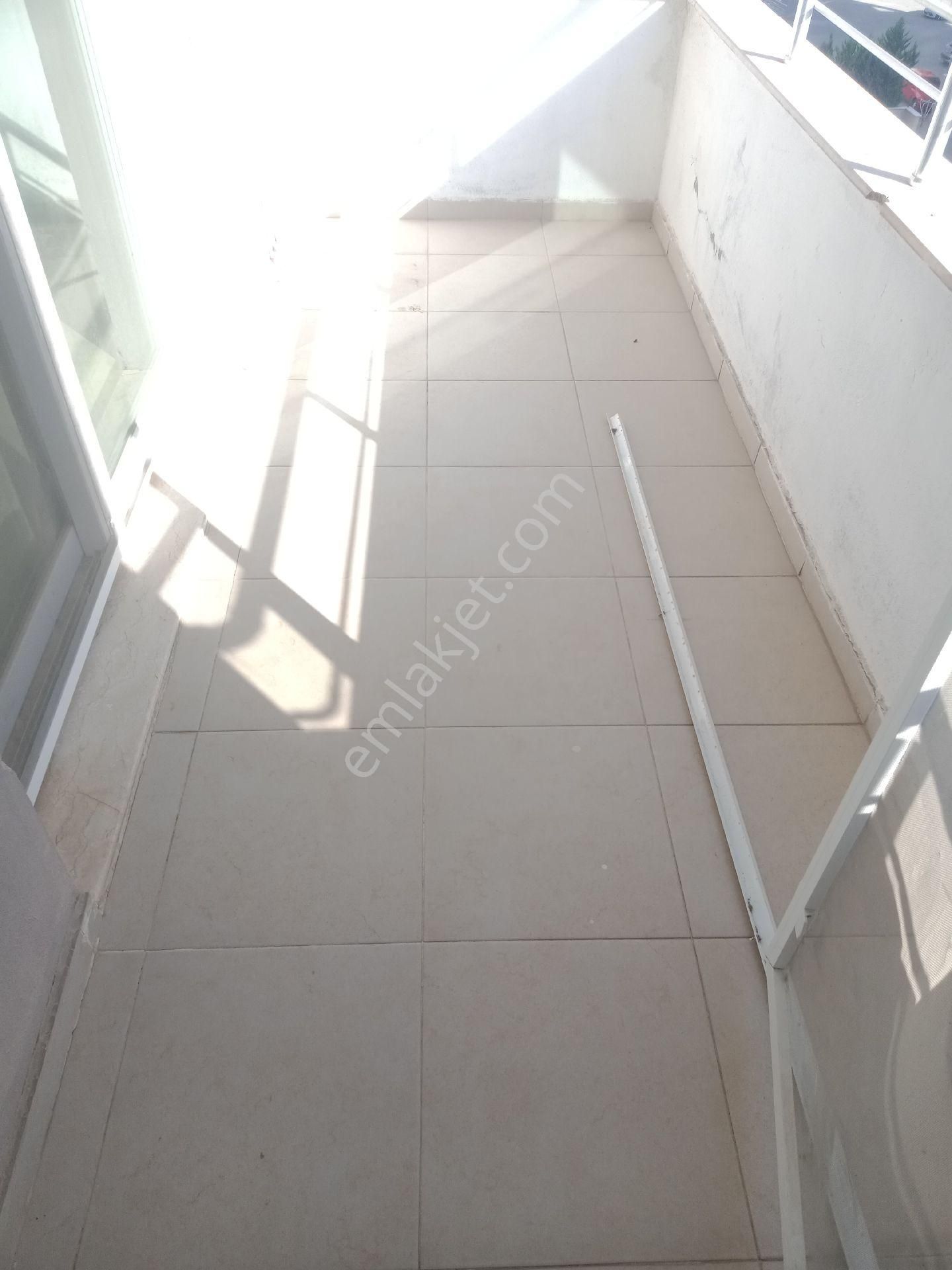 Sarıçam Gültepe'de Güvenlikli Havuzlu Site İçerisinde 3+1 K.mutfak Hasarsız - Görsel 5