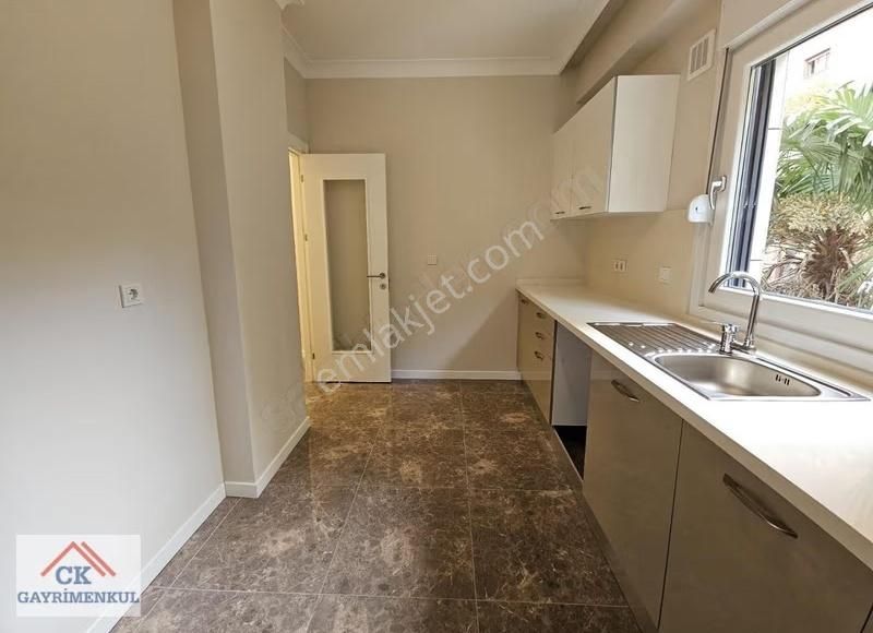 Ck'dan Bağdat Caddesine Ve Marmaraya Yakın 98m2 Net 3+1 - Görsel 8