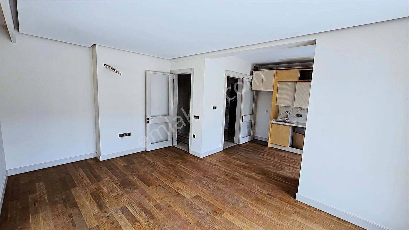 Yalova Çiftlikköy'de 3+1 Satılık Lüks Daire - Görsel 12