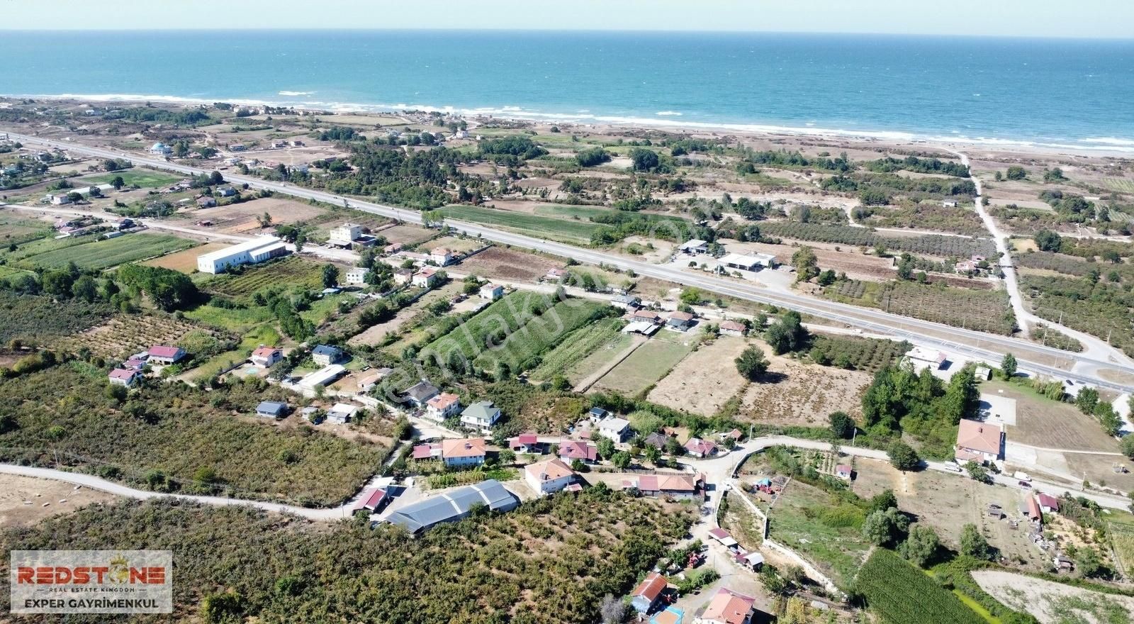 Küçük Karasu'da Mükemmel Konumda Yerleşik Alanda 1800 M2 Tarla - Görsel 2