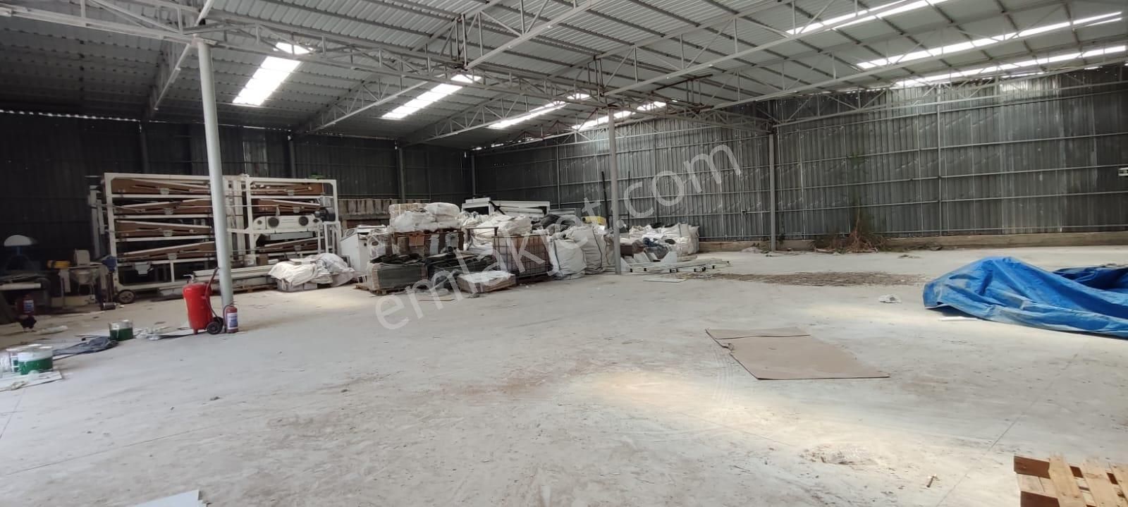 Fa'dan Fırsat Depo !.. Çavakta Satılık 1644 M² Arsa Ve Depo - Görsel 4