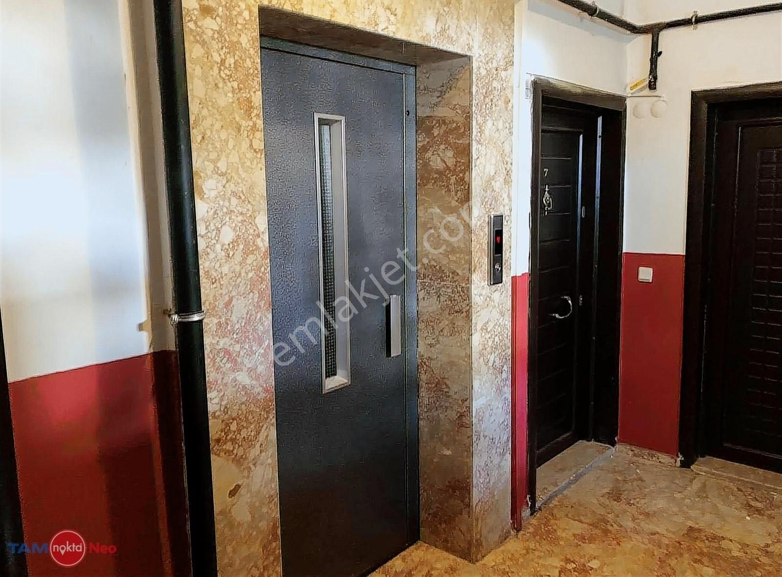 Yalı Caddesinde 2+1 Eşyalı Kiralık Daire - Görsel 3