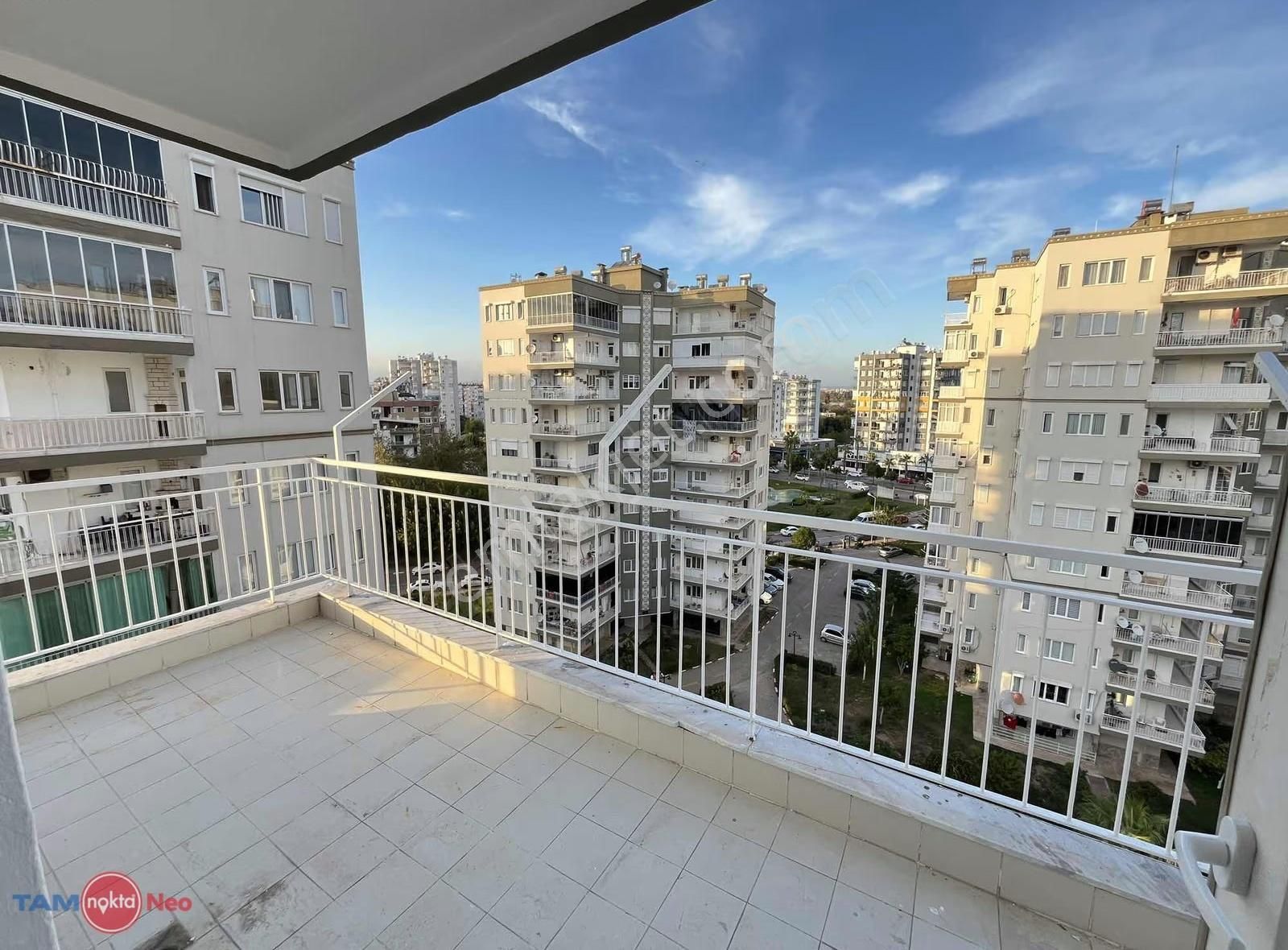 Ela Geredelioğlu'dan Geniş 3+1 Deniz Ve Doğa Manzaralı Daire - Görsel 11