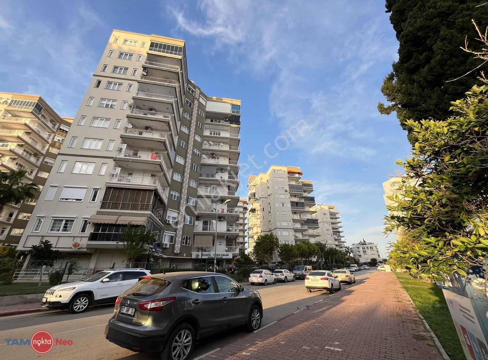 Ela Geredelioğlu'dan Geniş 3+1 Deniz Ve Doğa Manzaralı Daire