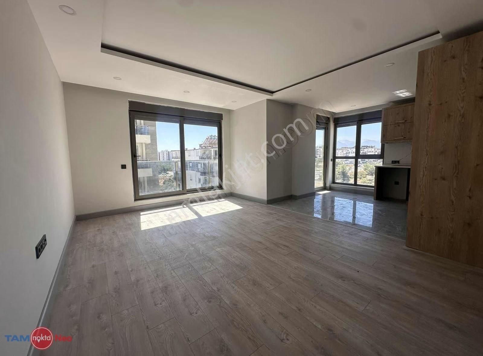 Kepez Çankayada K.otoparklı Ve Havuzlu Sitede 2+1 Satılık Daire - Görsel 24