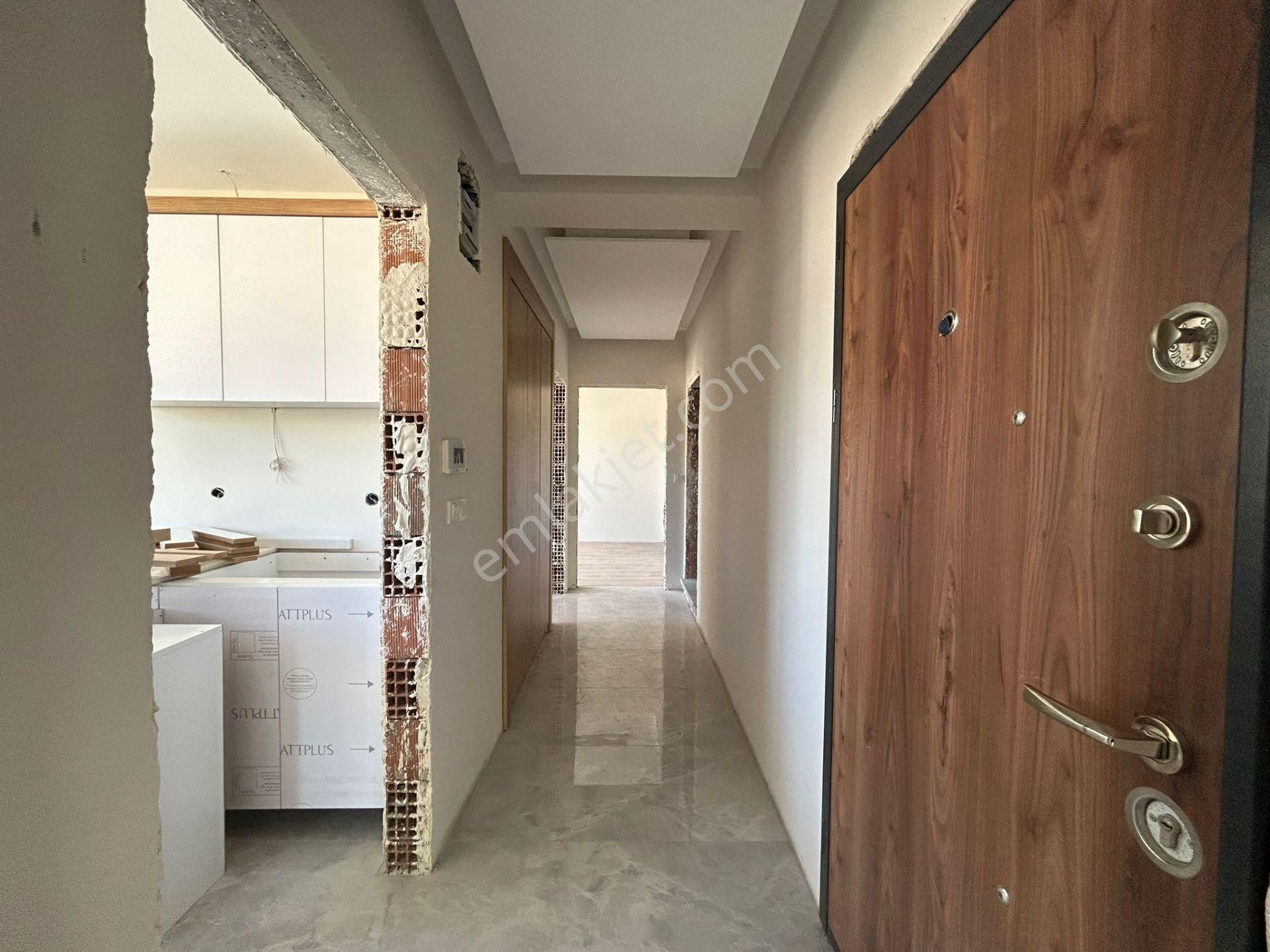Yükselden Satılık Kadıköyde Ön Cephe Arakat Panoramik Manzaralı 2+1daire - Görsel 2