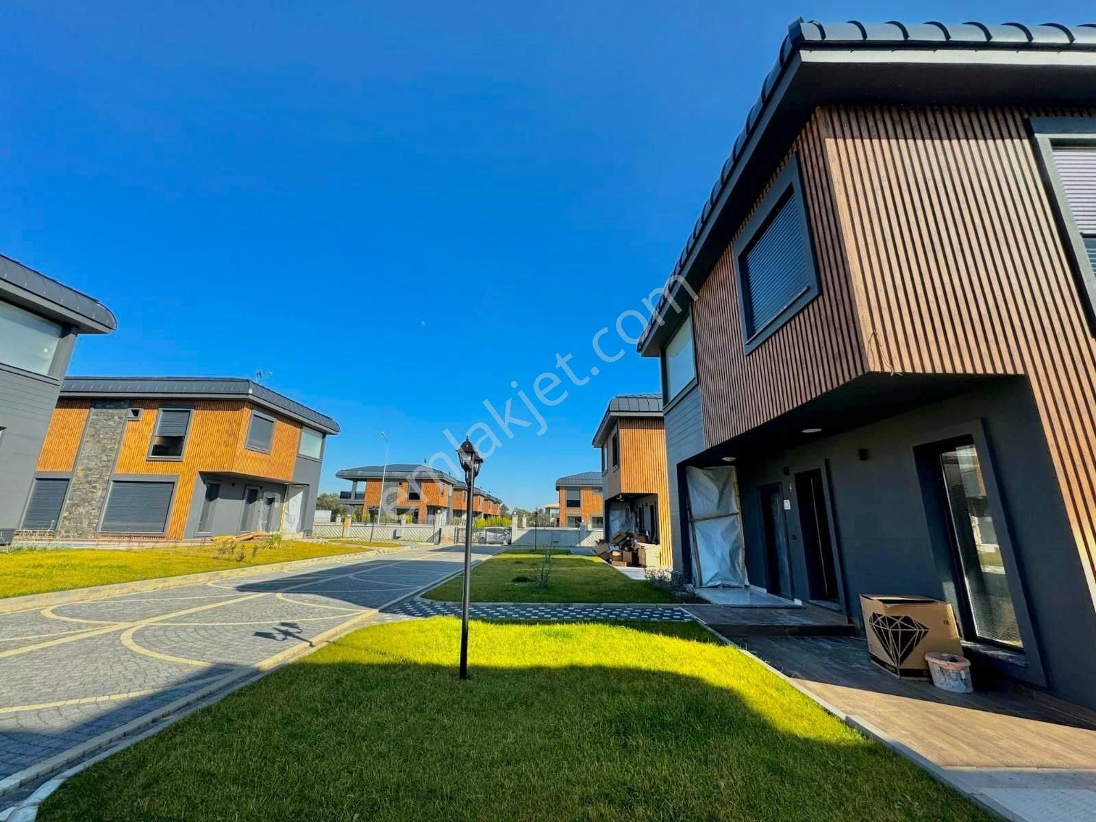 Gürede Lüx Bir Yaşam Sizi Bekliyor Bağımsız Havuzlu 3+1 Villa - Görsel 3