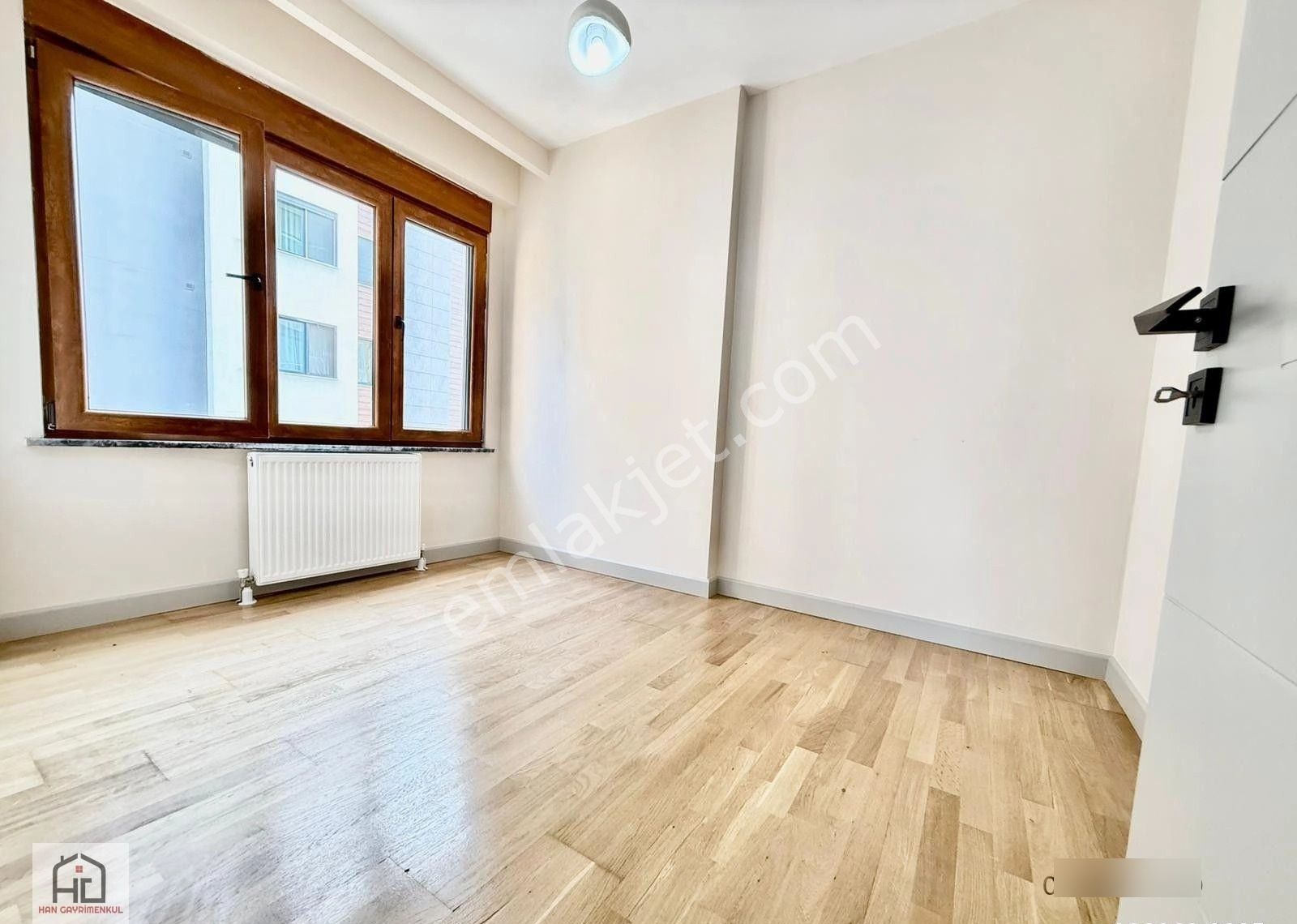 Caddebostan Sahilde 3+1 Renöve Edilmiş Fırsat! - Görsel 14