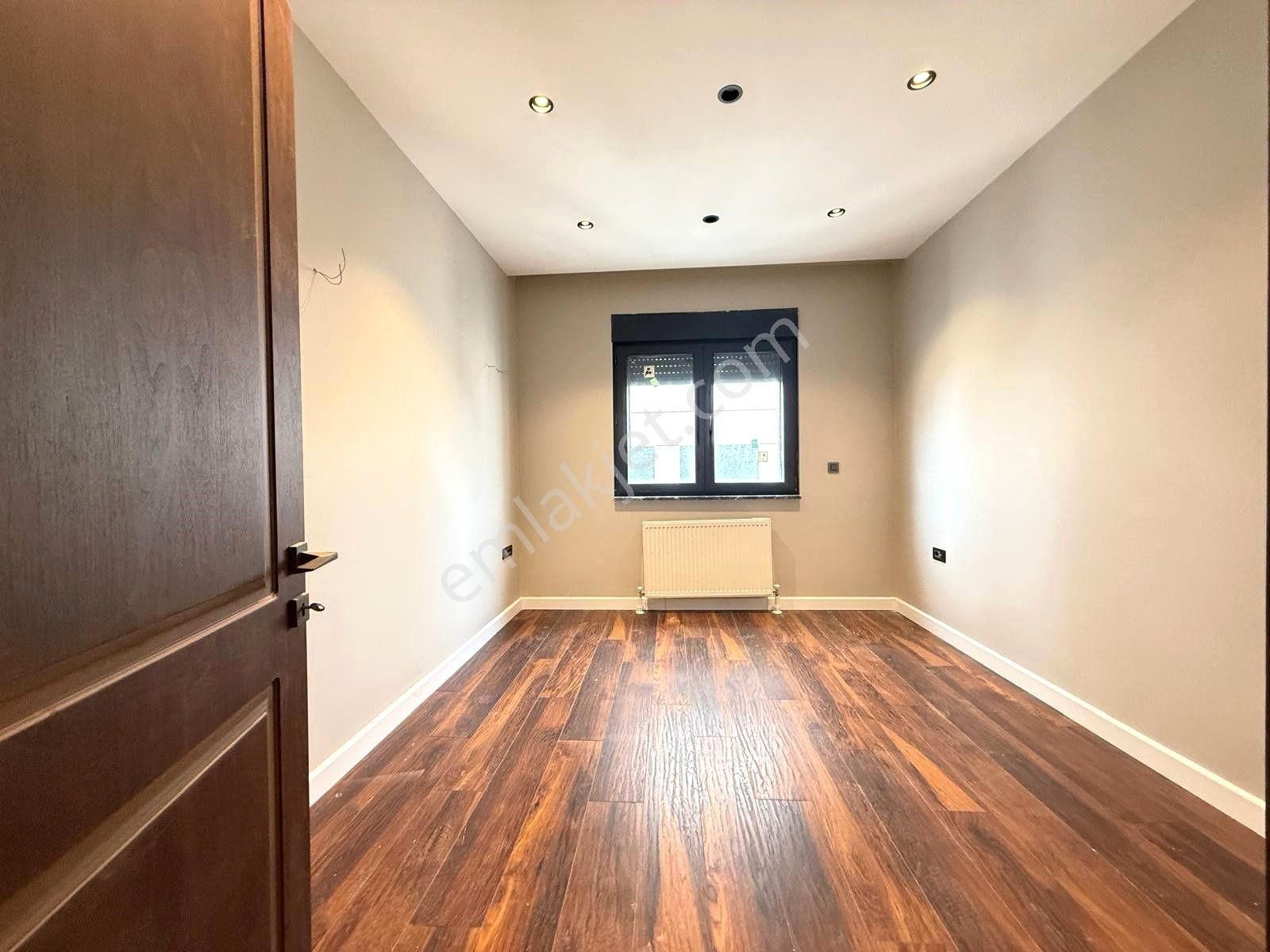 Suadiye Zarada 3+1 Balkonlu Ebeveynli Lüks Sıfır!! - Görsel 19