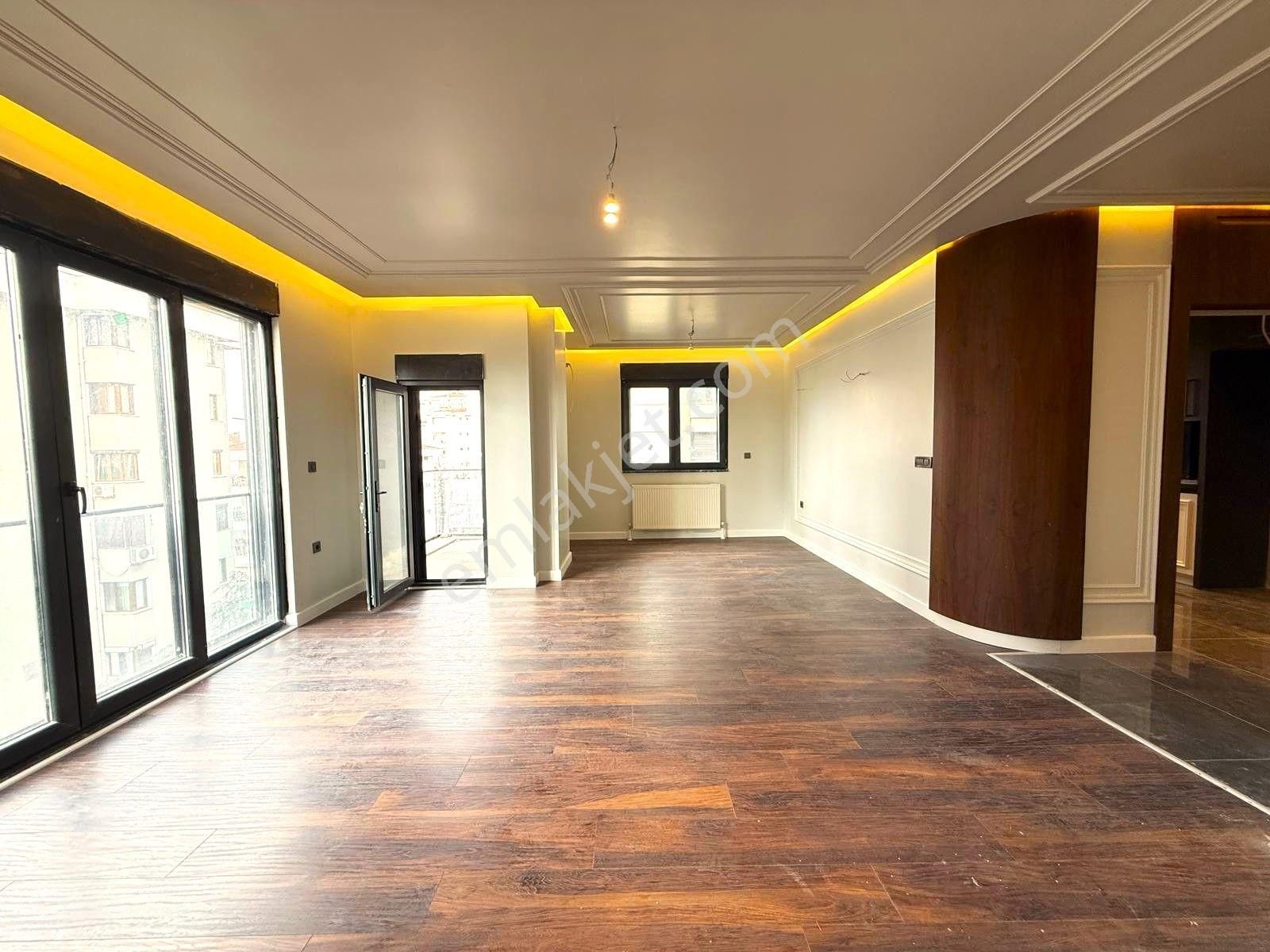 Suadiye Zarada 3+1 Balkonlu Ebeveynli Lüks Sıfır!! - Görsel 6