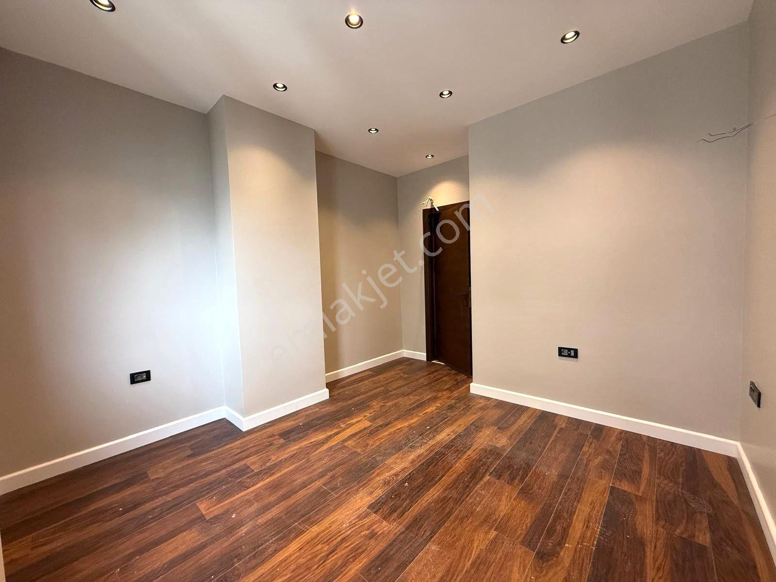 Suadiye Zarada 3+1 Balkonlu Ebeveynli Lüks Sıfır!! - Görsel 15