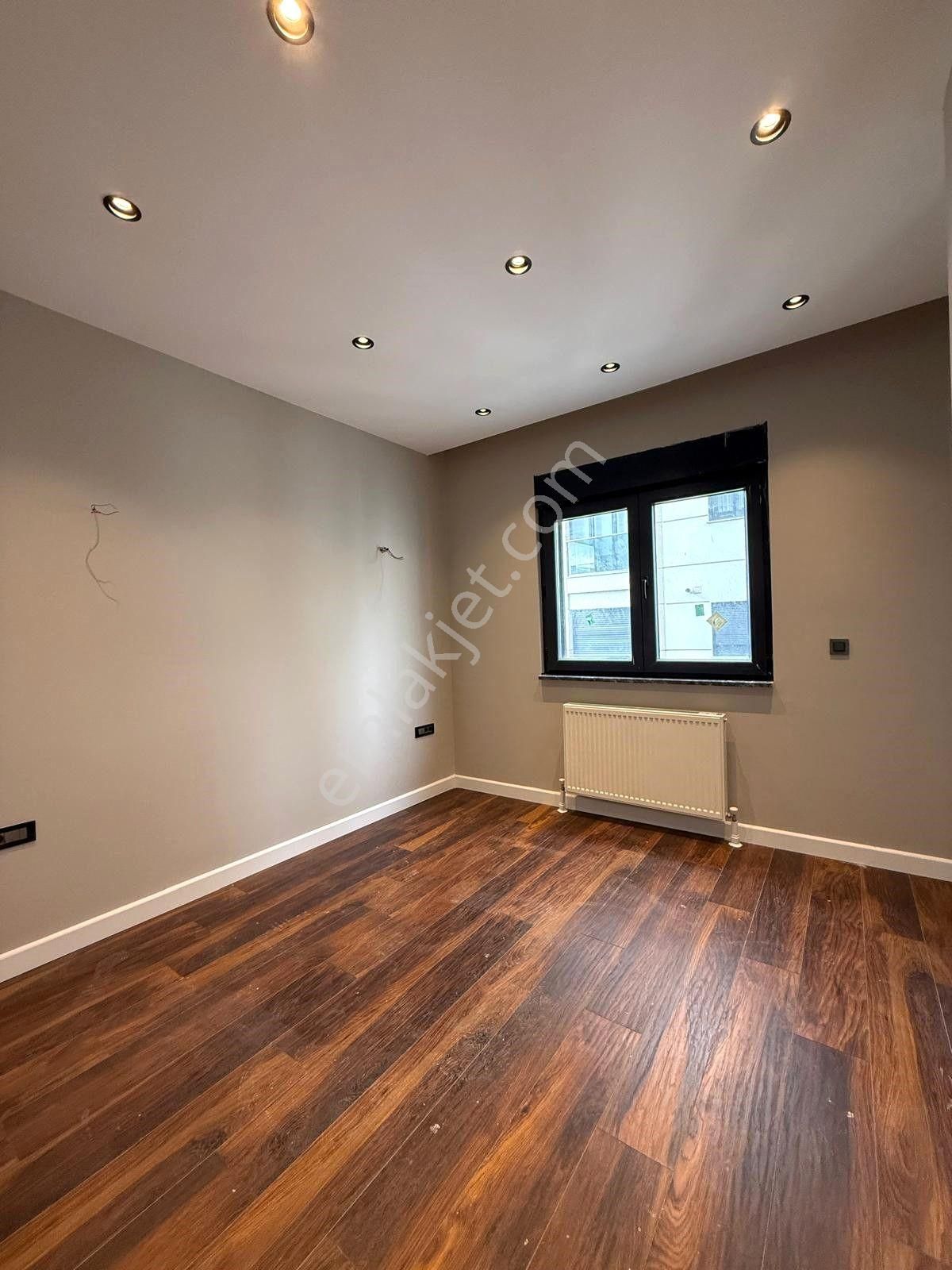 Suadiye Zarada 3+1 Balkonlu Ebeveynli Lüks Sıfır!! - Görsel 17