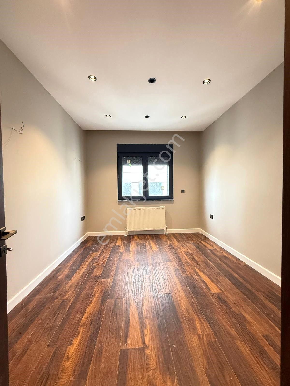 Suadiye Zarada 3+1 Balkonlu Ebeveynli Lüks Sıfır!! - Görsel 20