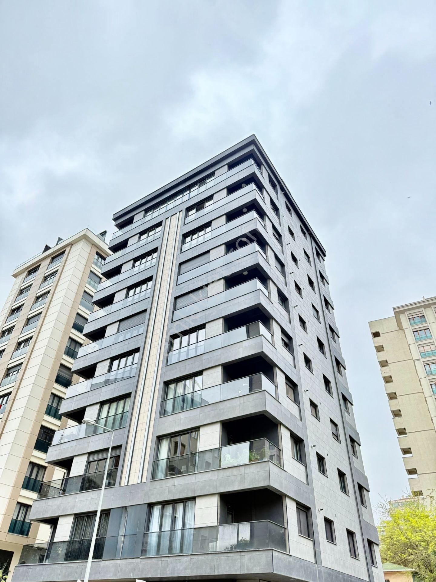 Suadiye Zarada 3+1 Balkonlu Ebeveynli Lüks Sıfır!! - Görsel 32