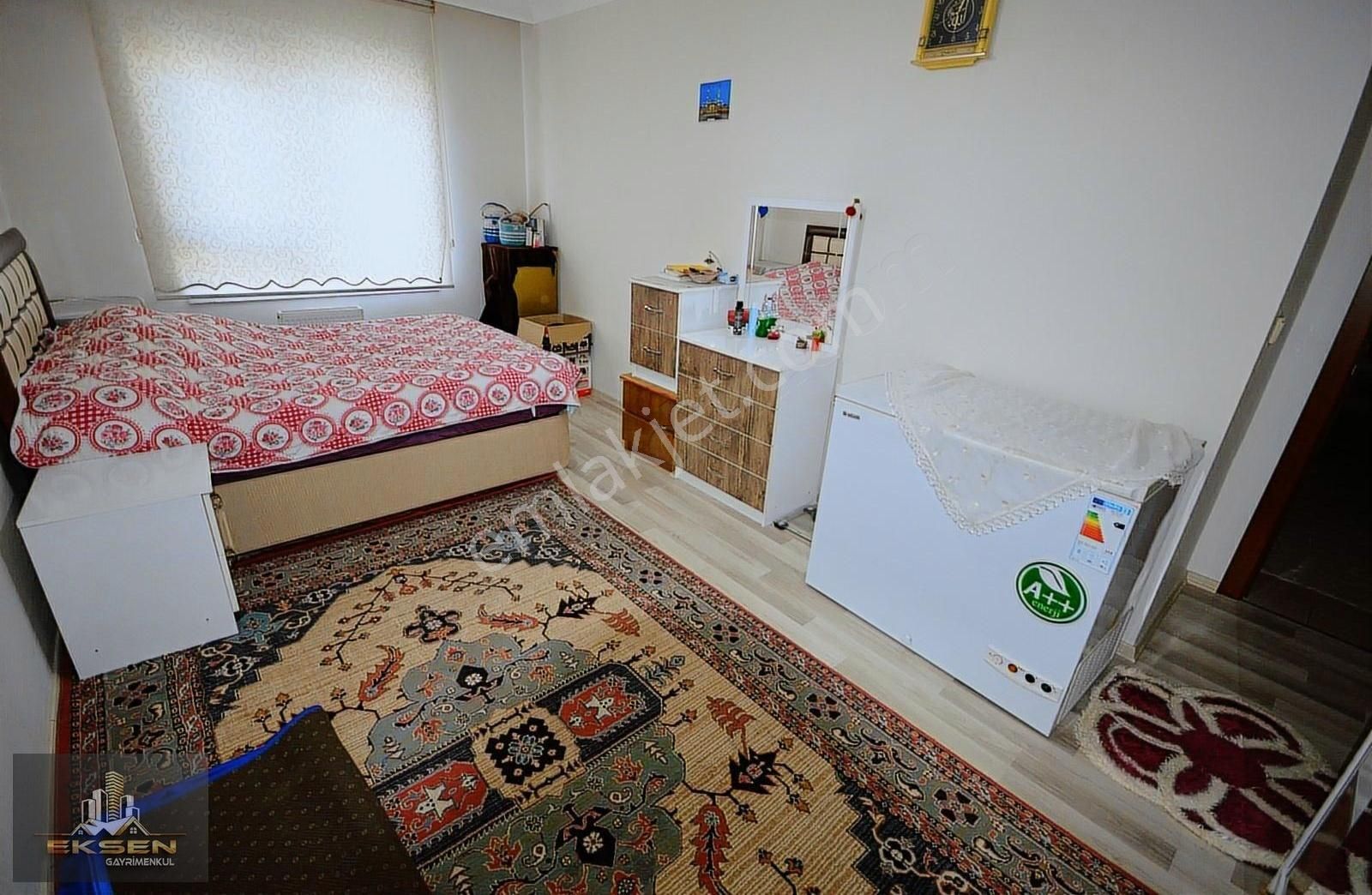 Eksen Gayrimenkul'den Merkezi Konumda Masrafsız Site Dairesi - Görsel 22