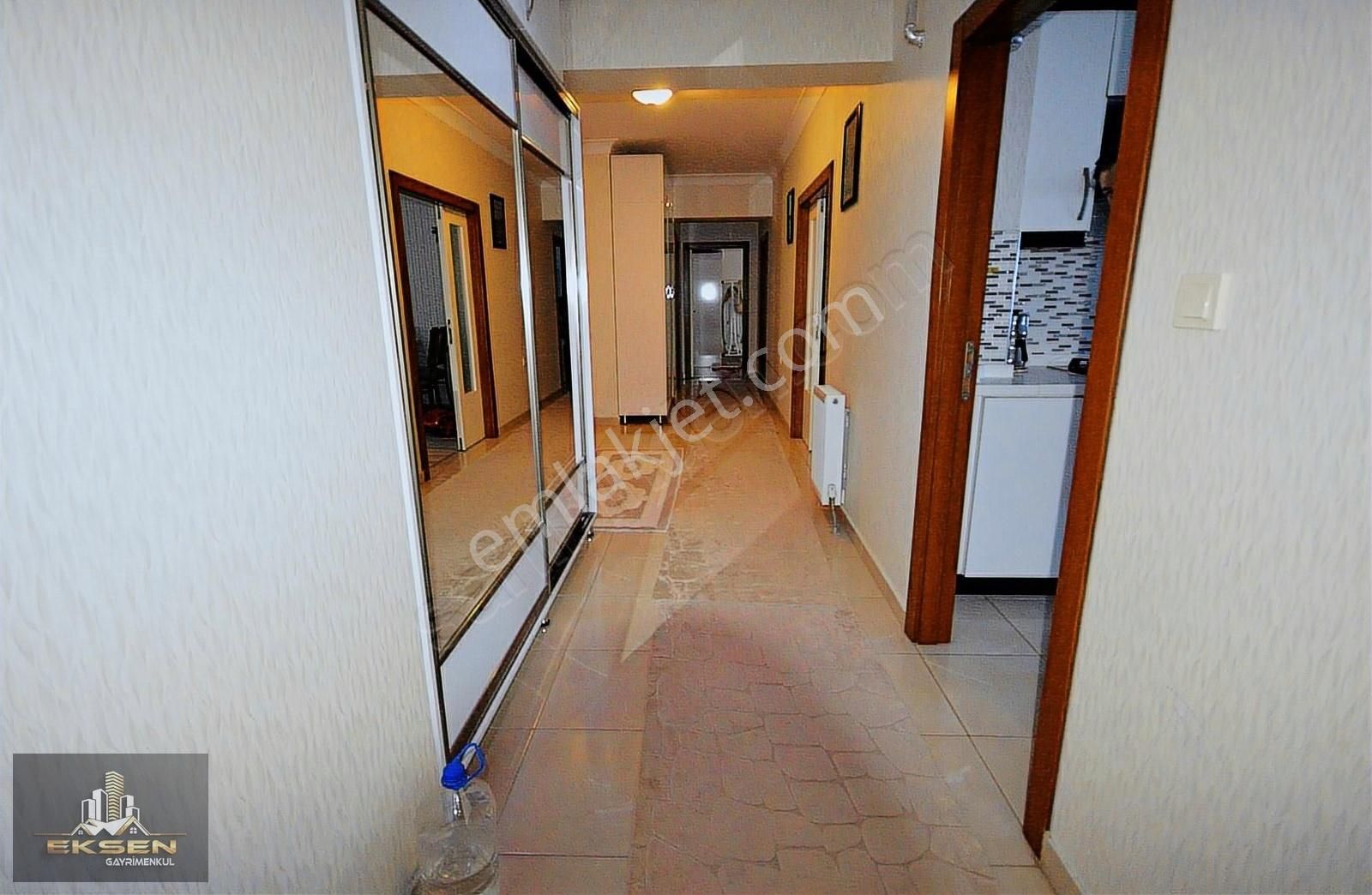 Eksen Gayrimenkul'den Merkezi Konumda Masrafsız Site Dairesi - Görsel 18