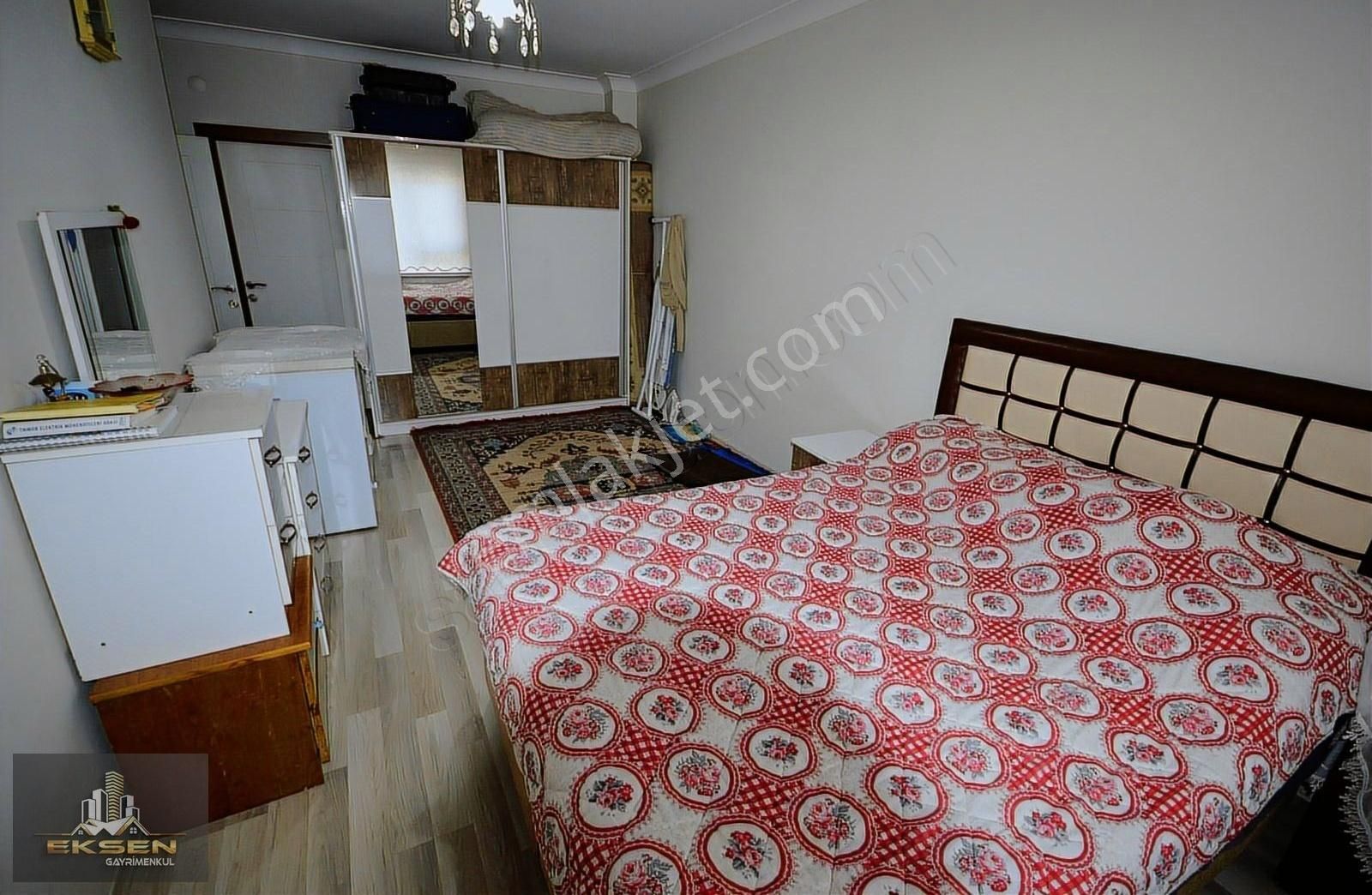 Eksen Gayrimenkul'den Merkezi Konumda Masrafsız Site Dairesi - Görsel 9