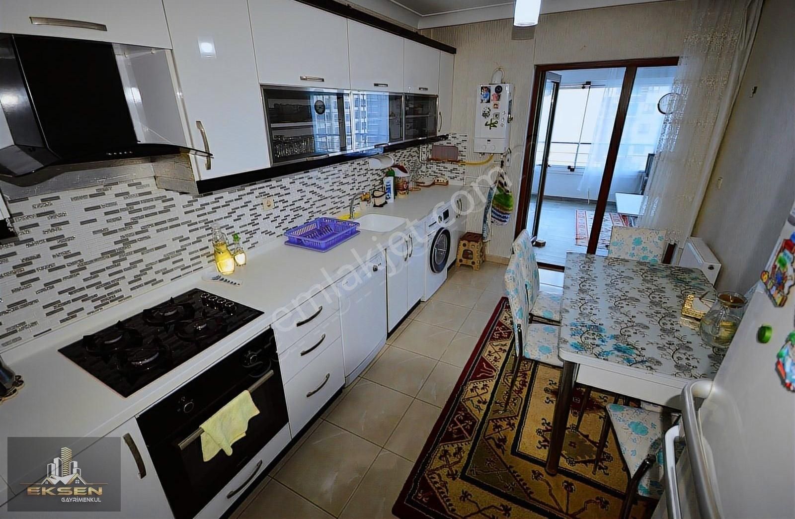 Eksen Gayrimenkul'den Merkezi Konumda Masrafsız Site Dairesi - Görsel 12