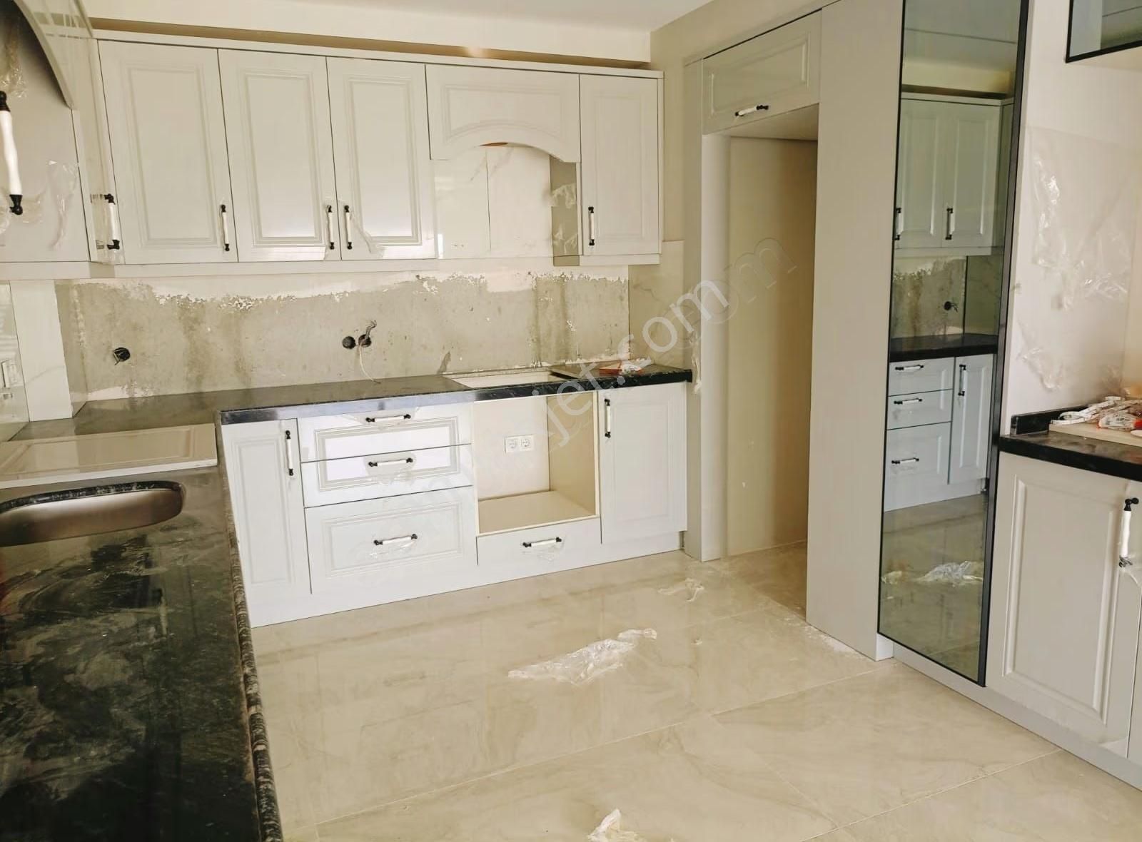 Havuzlu Villa 3+1 Müstakil Villamız Satılıktır - Görsel 4