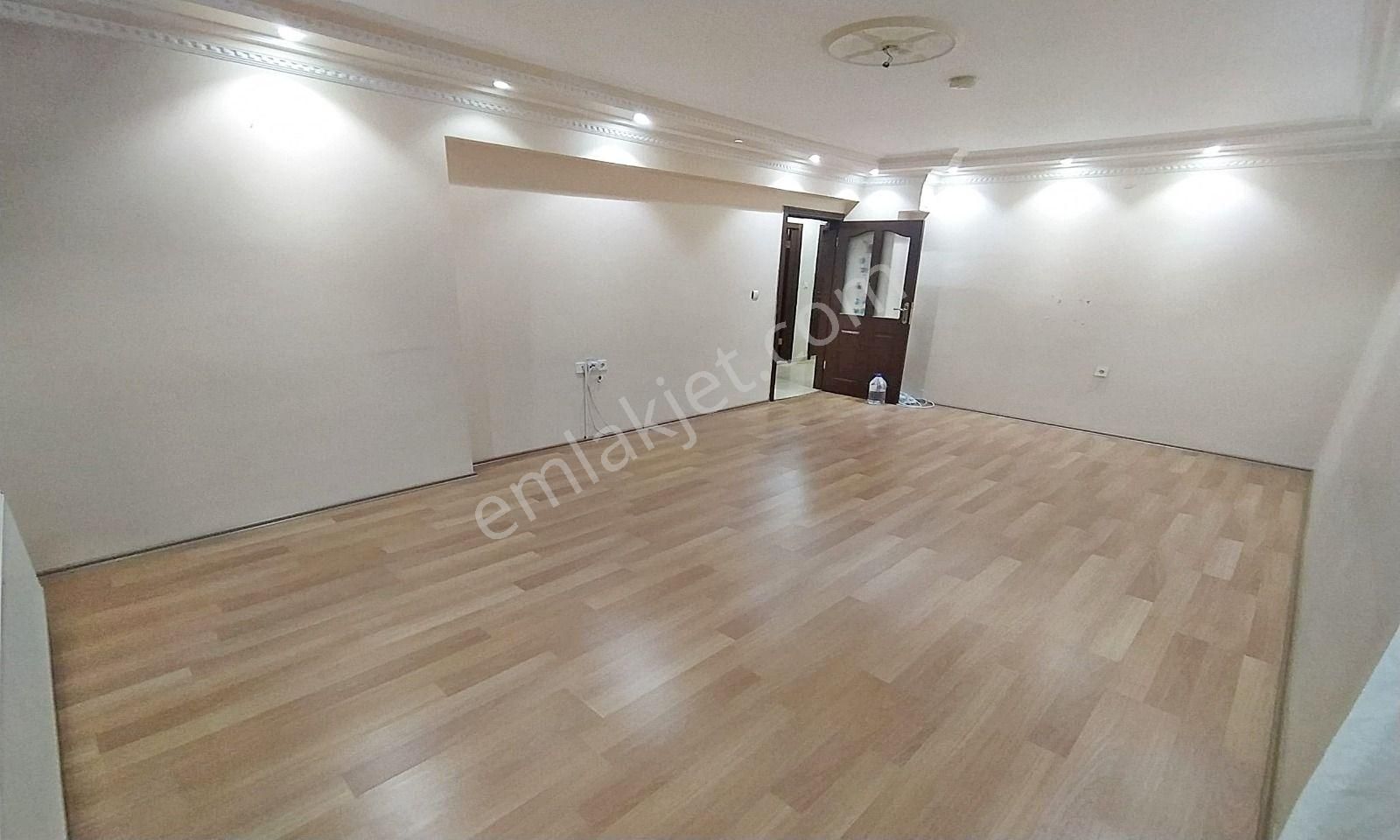 Bademlik'de Ankara Manzaralı 3+1 Ara Katta Kiralık Daire - Görsel 8