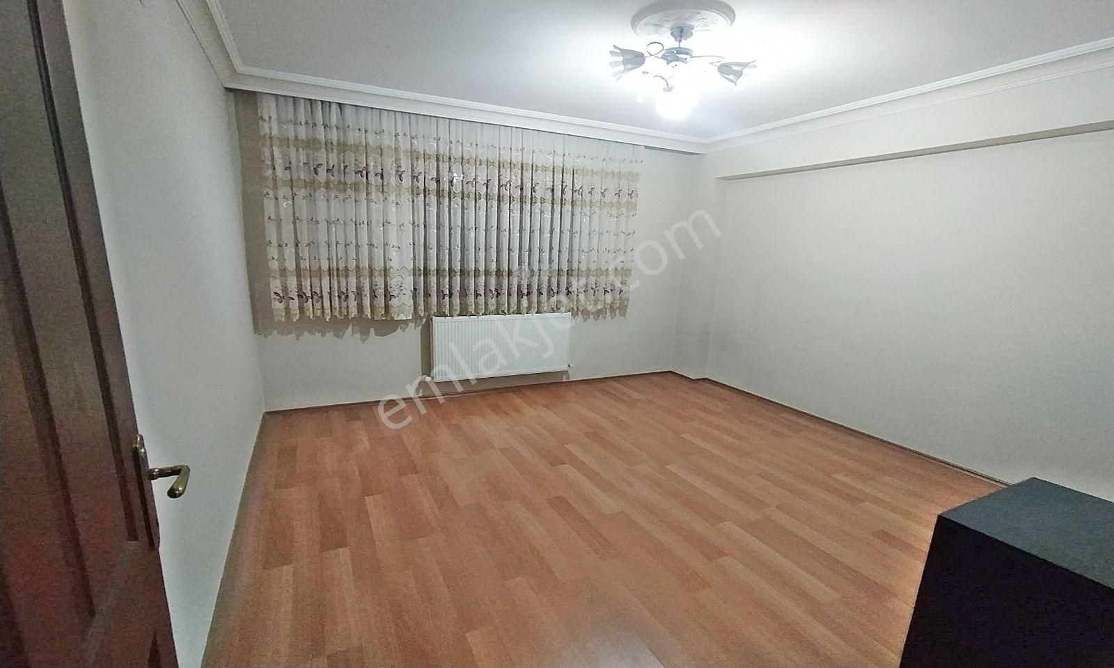 Bademlik'de Ankara Manzaralı 3+1 Ara Katta Kiralık Daire - Görsel 16