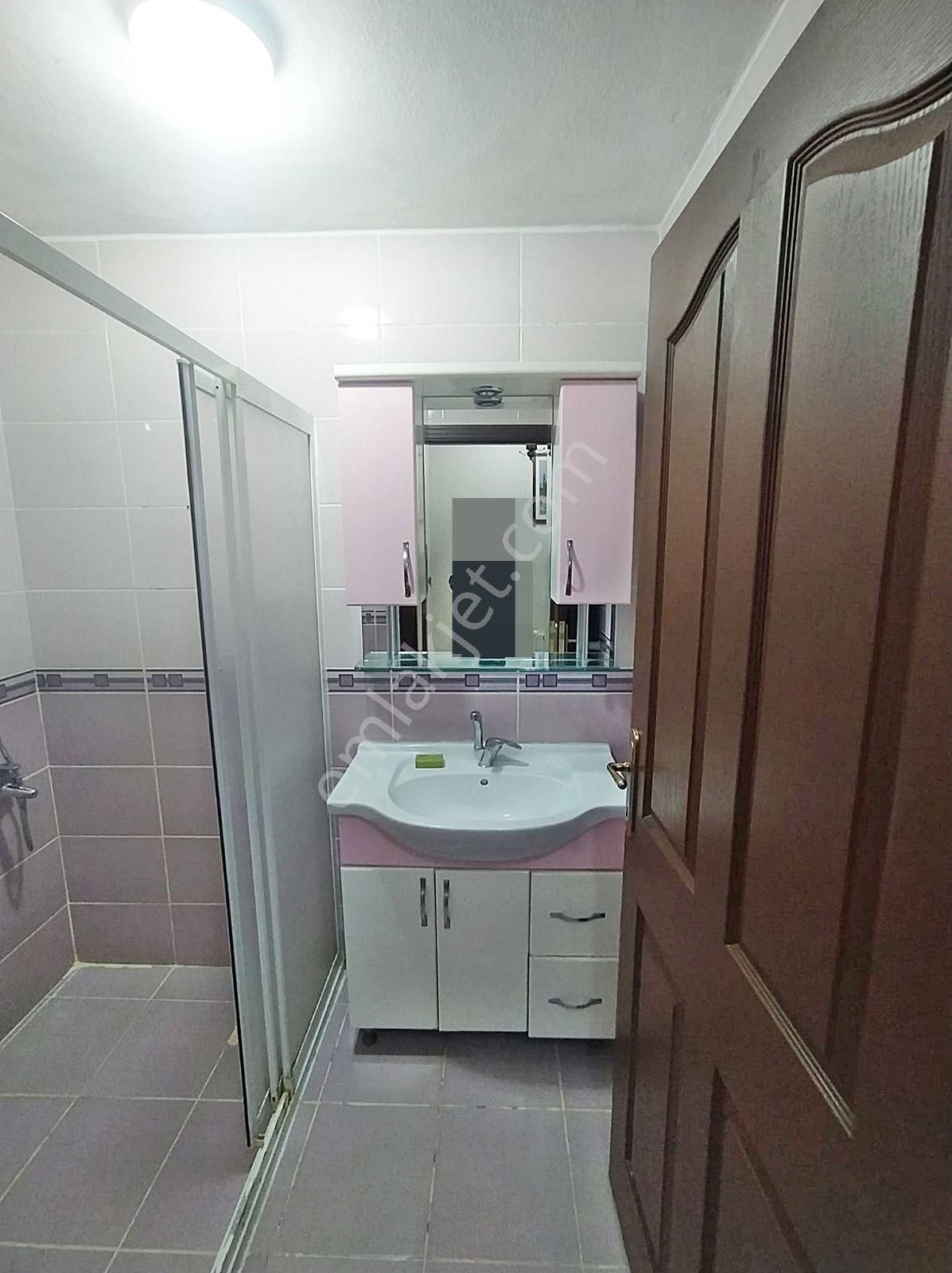 Bademlik'de Ankara Manzaralı 3+1 Ara Katta Kiralık Daire - Görsel 31