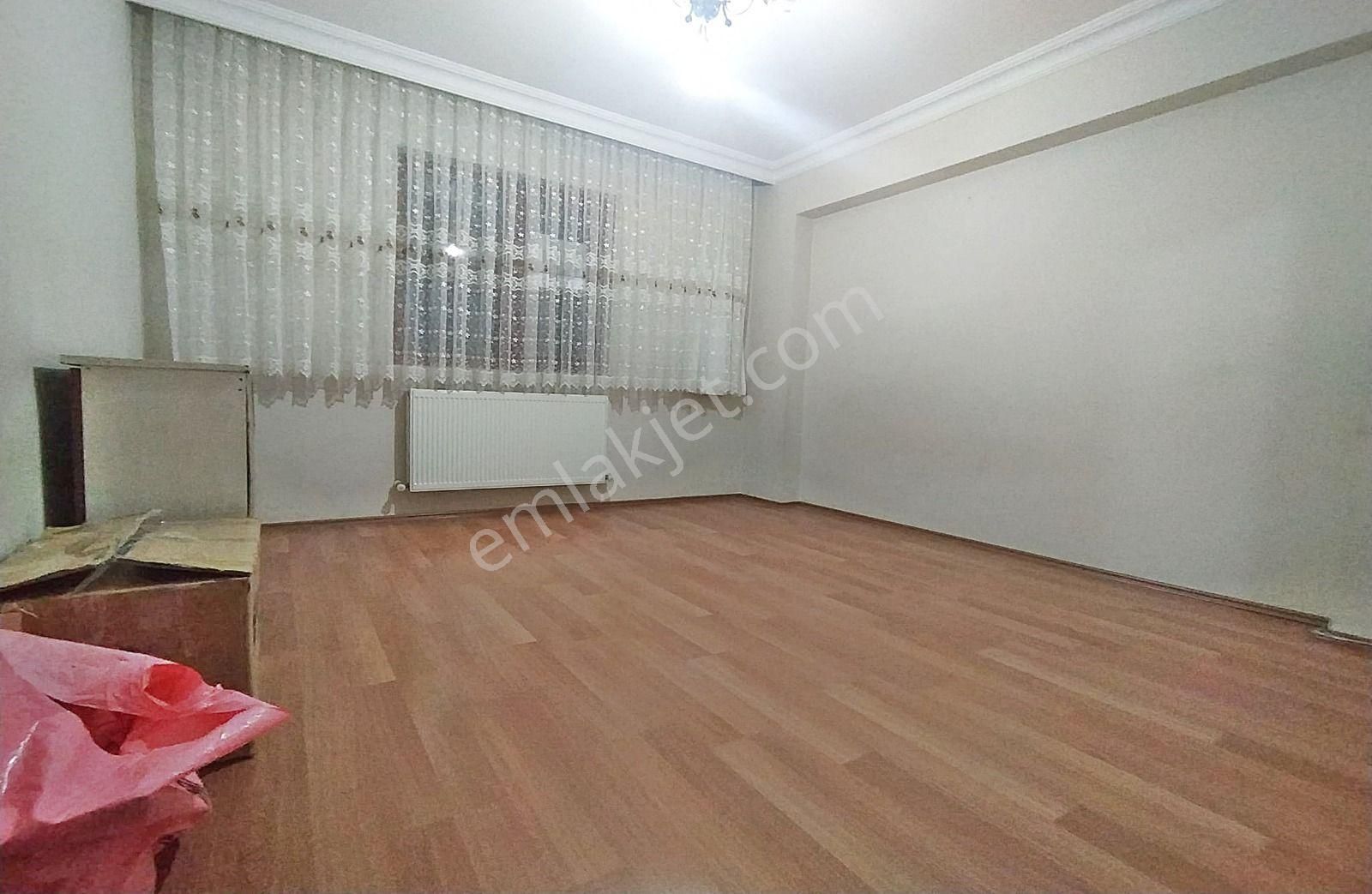 Bademlik'de Ankara Manzaralı 3+1 Ara Katta Kiralık Daire - Görsel 12