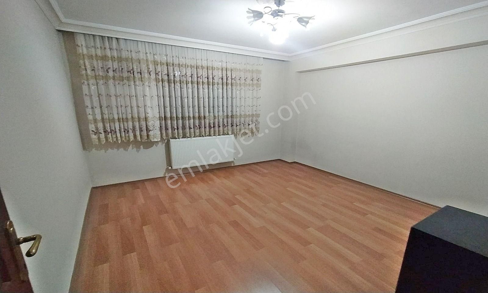 Bademlik'de Ankara Manzaralı 3+1 Ara Katta Kiralık Daire - Görsel 15