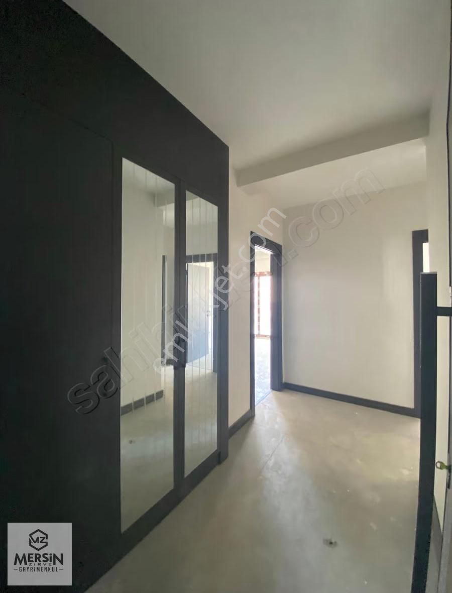 Mezitli Akdeniz Mahalesin'de Merkezi Konumlu Kiralık 2+1 Daire - Görsel 3