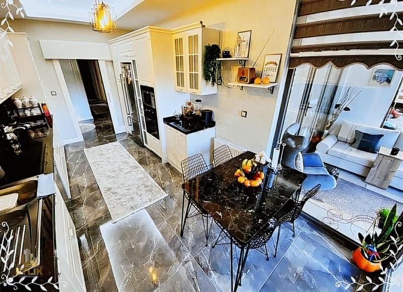 Çift Blok'lu Site İçerisinde 7/24 Güvenlikli 4+1 200m2 Fırsat ! - Görsel 12