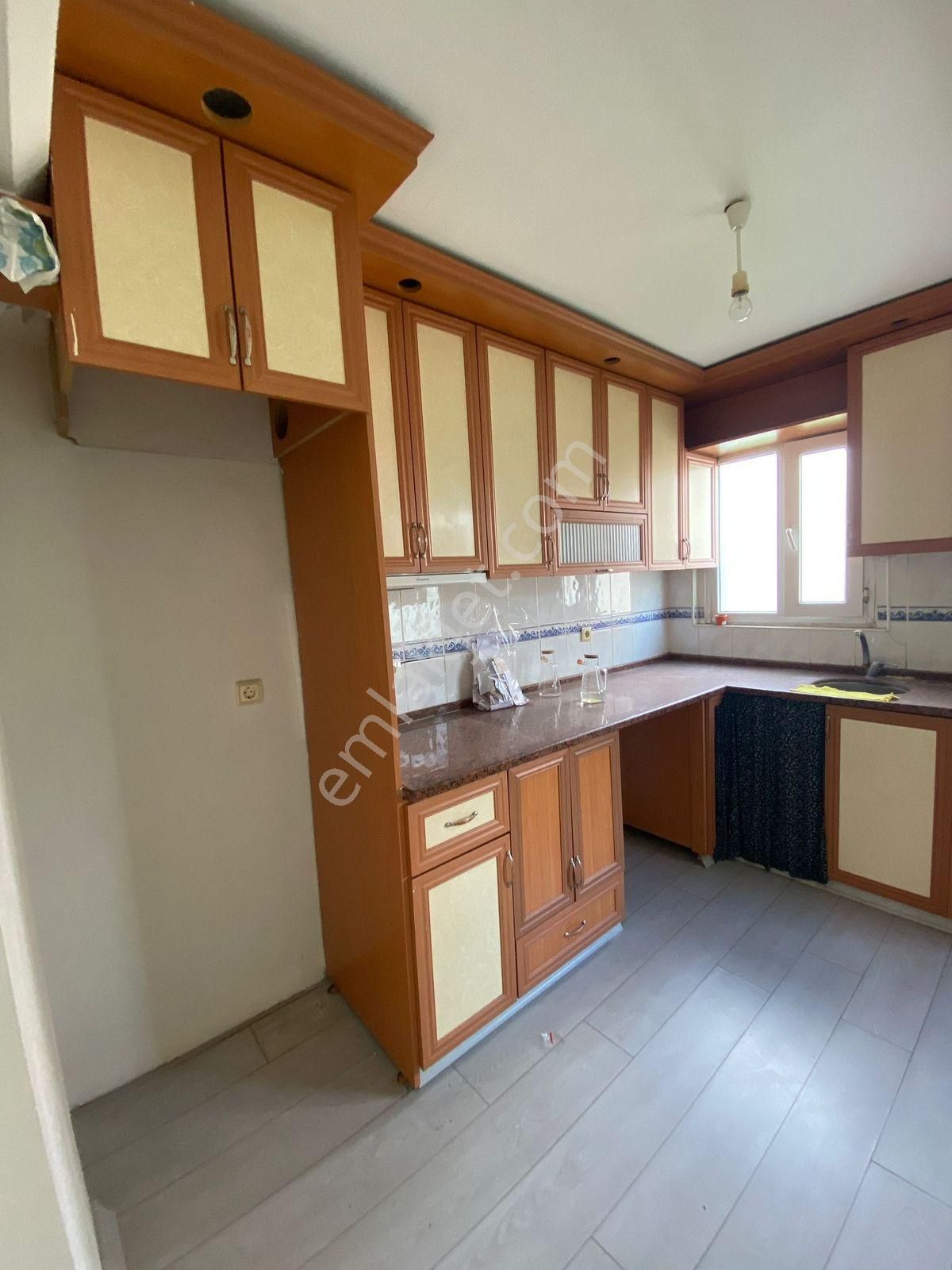 Bergama Bayatlı Sitesinde Kiralık Daire