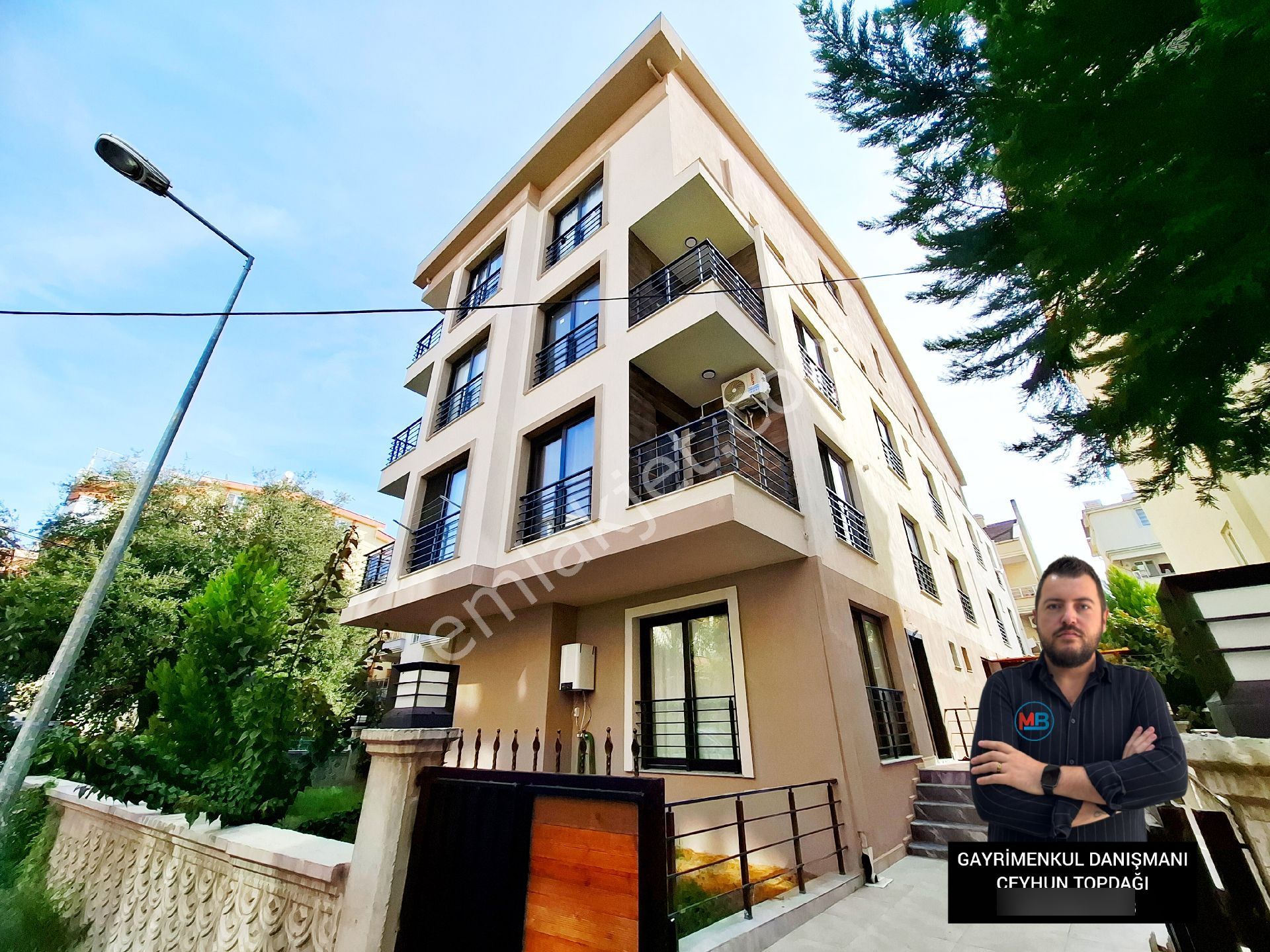 Didim'de Satılık 1+1 Sıfır Daire Asansörlü Çarşıya Yakın Konumda