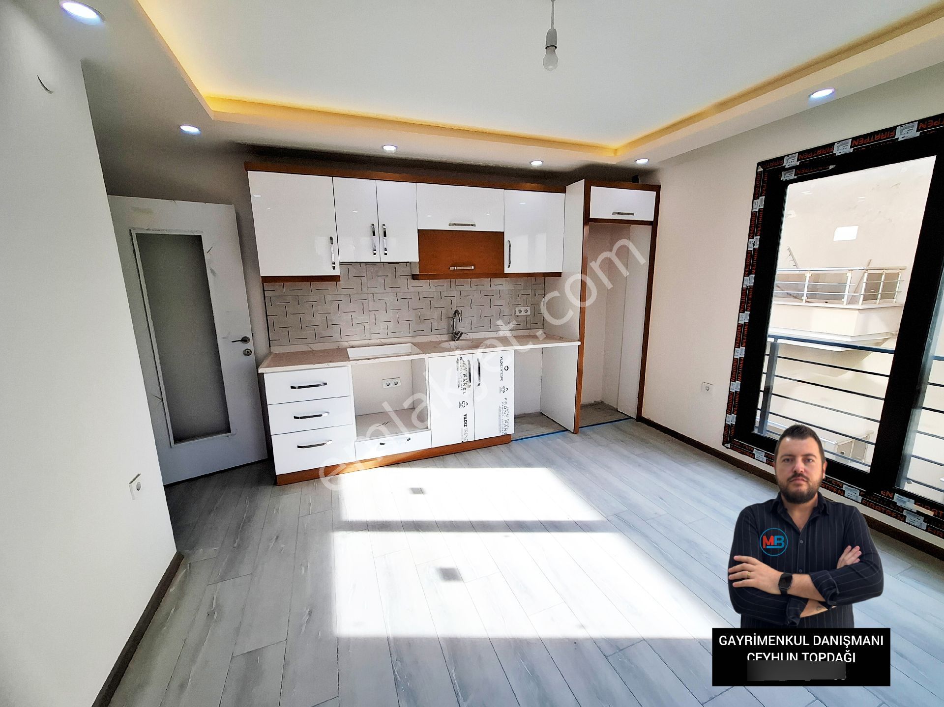Didim'de Satılık 1+1 Sıfır Daire Asansörlü Çarşıya Yakın Konumda - Görsel 6