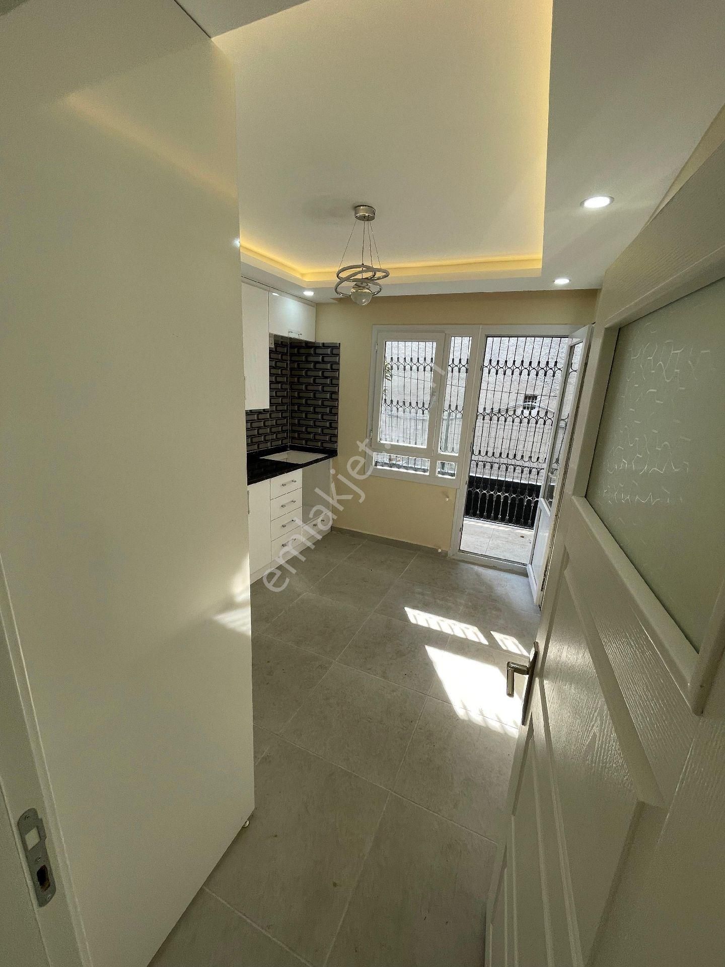 Sarıçam Yeşiltepe'de Tek Katlı Bahçeli İçi Full Yapılı Müstakil Ev - Görsel 5