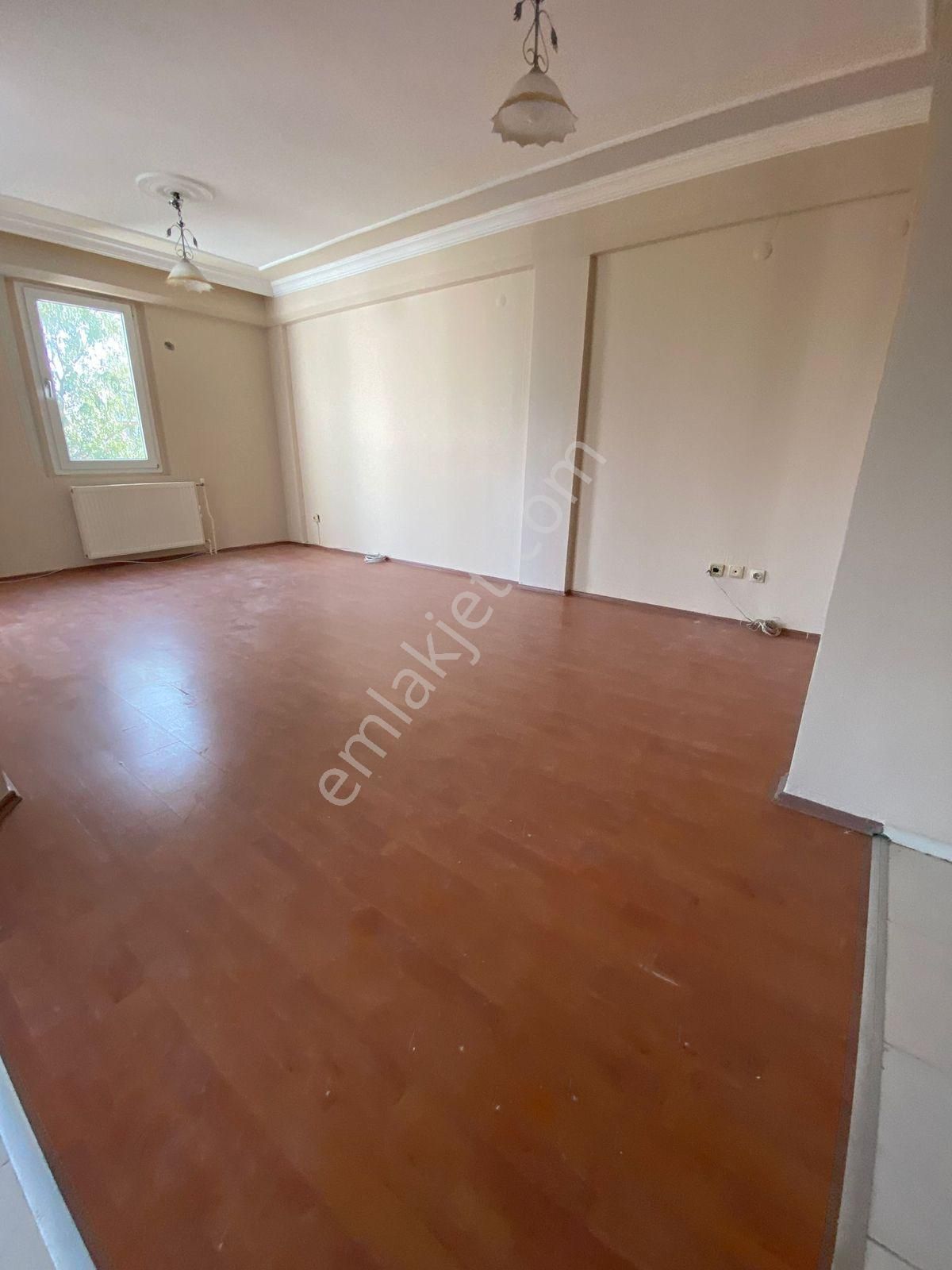 Bergama Bayatlı Sitesinde 2+1 Kiralık Daire - Görsel 12