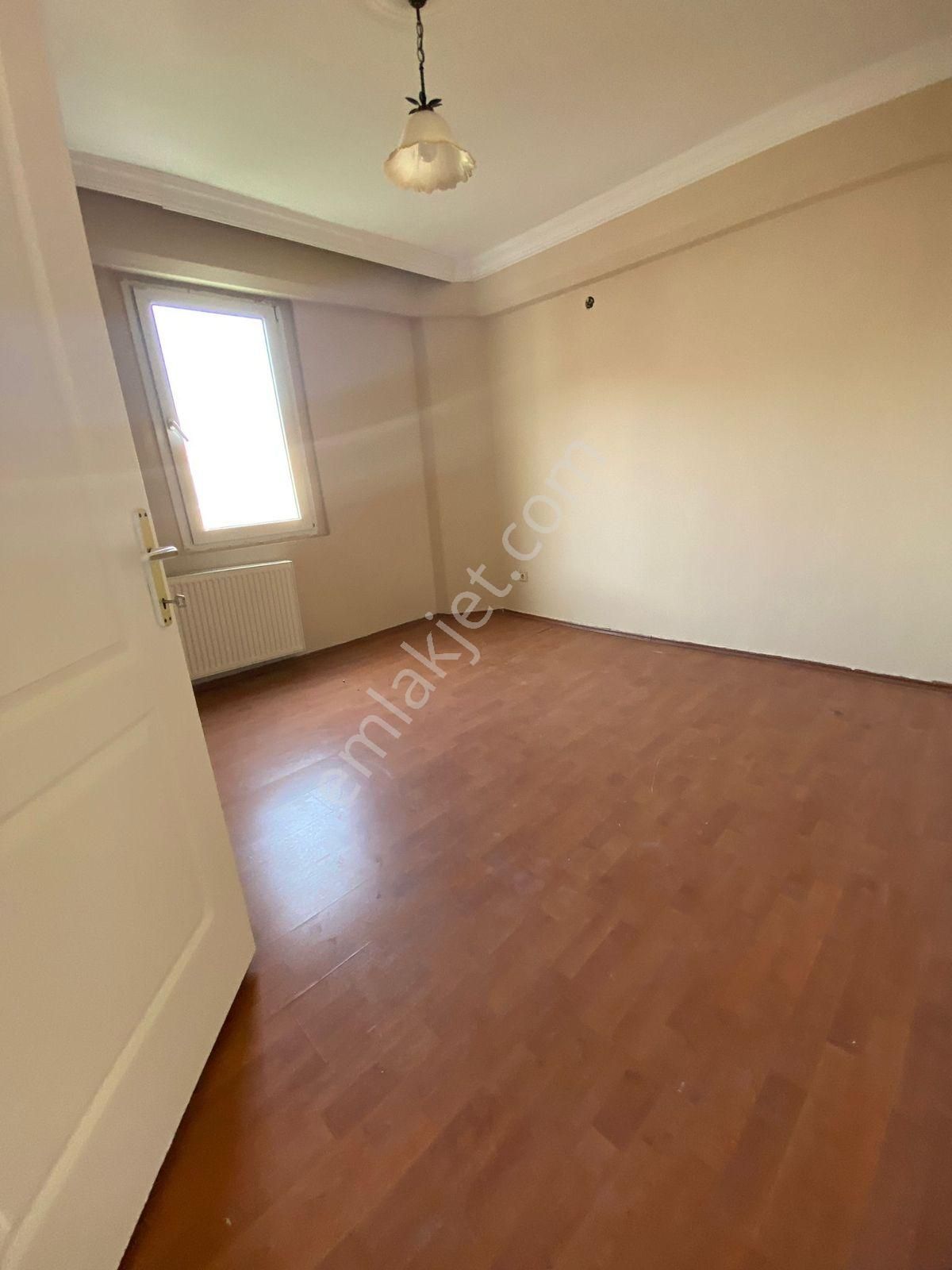 Bergama Bayatlı Sitesinde 2+1 Kiralık Daire - Görsel 17