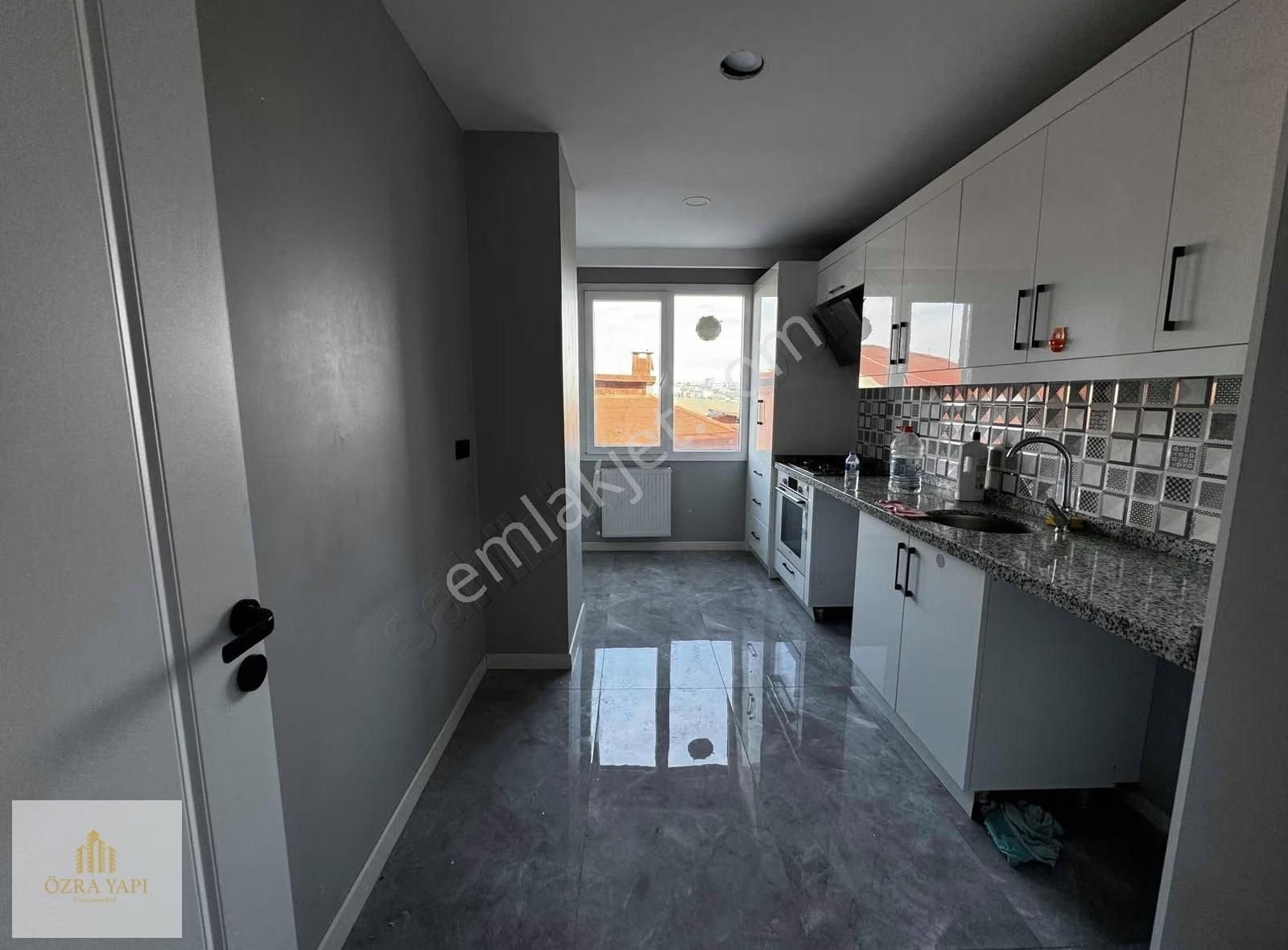 Cadde Üzeri 2+1 Kiralık Daire - Görsel 13