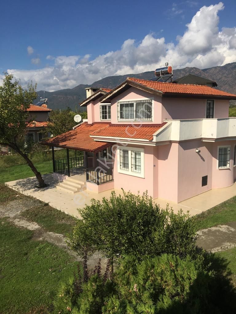 Nezih Semtte Satılık Vila - Görsel 8