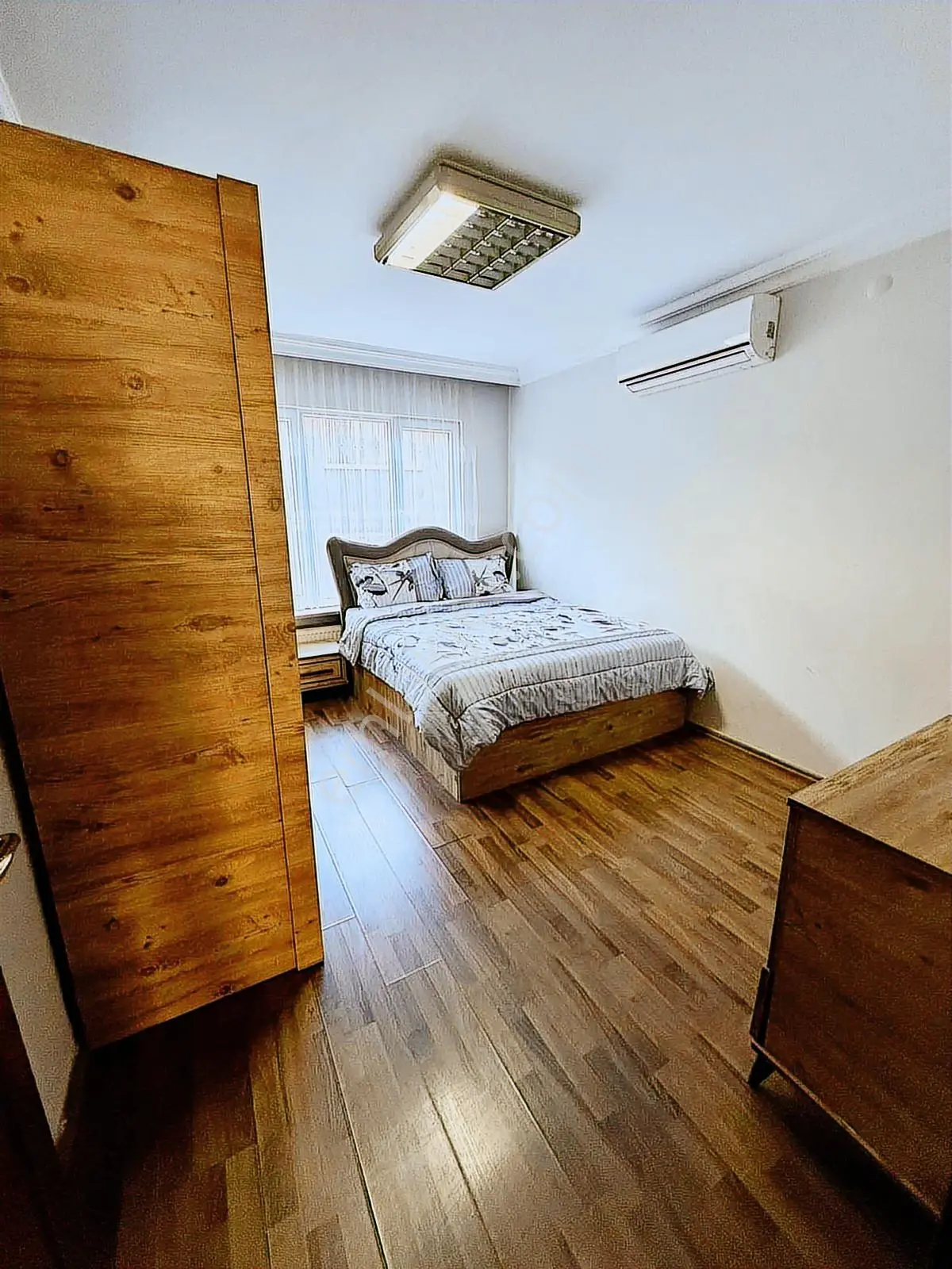 Sb Gayrimenkul' Altıparmak Cad. Kiralık Eşyalı 4+1 Daire - Görsel 4
