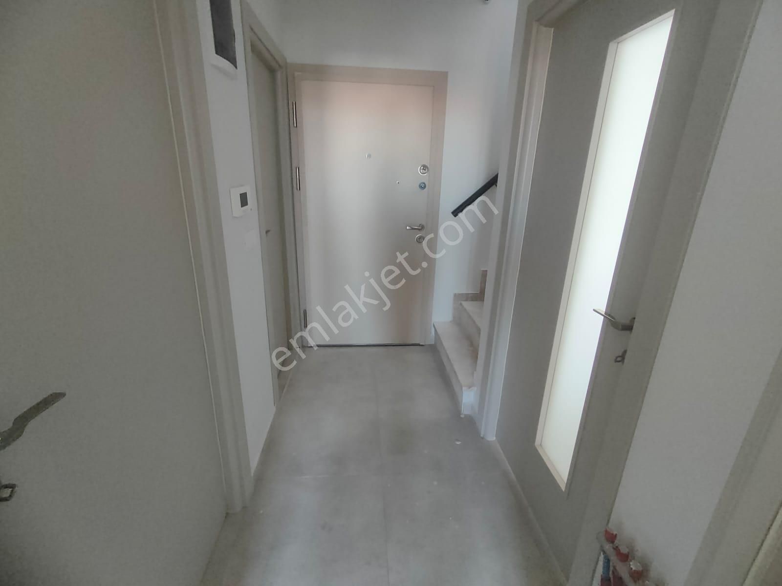 Emlak Dünyasından Altıntepede Satılık 3+1 Dubleks Daire - Görsel 8