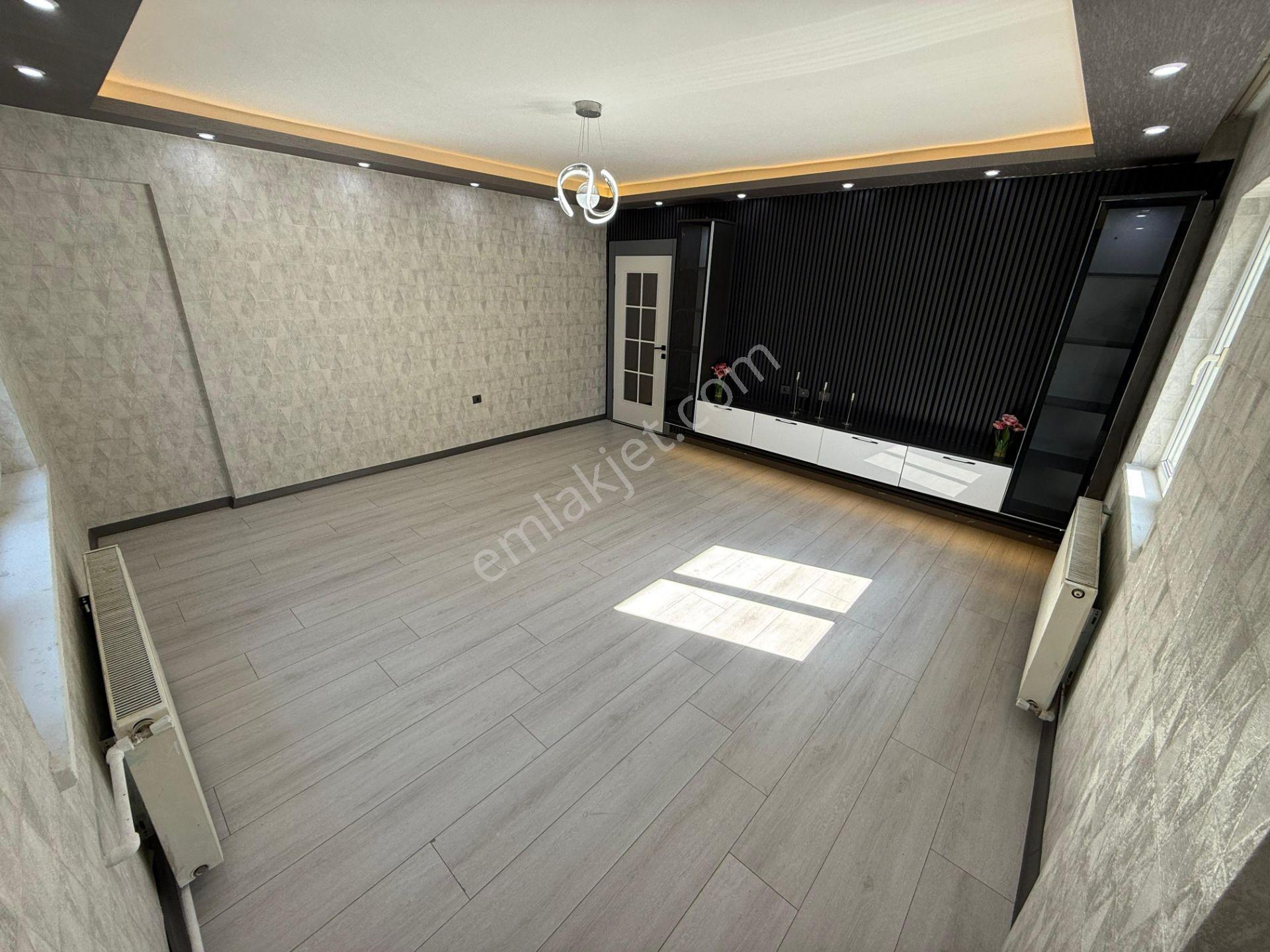 Hayal'den Malazgirt Mh'de Cadde Üzerinde Ara Katta Ful Yapılı Bağımsız 3+1 Kupon Daire - Görsel 13