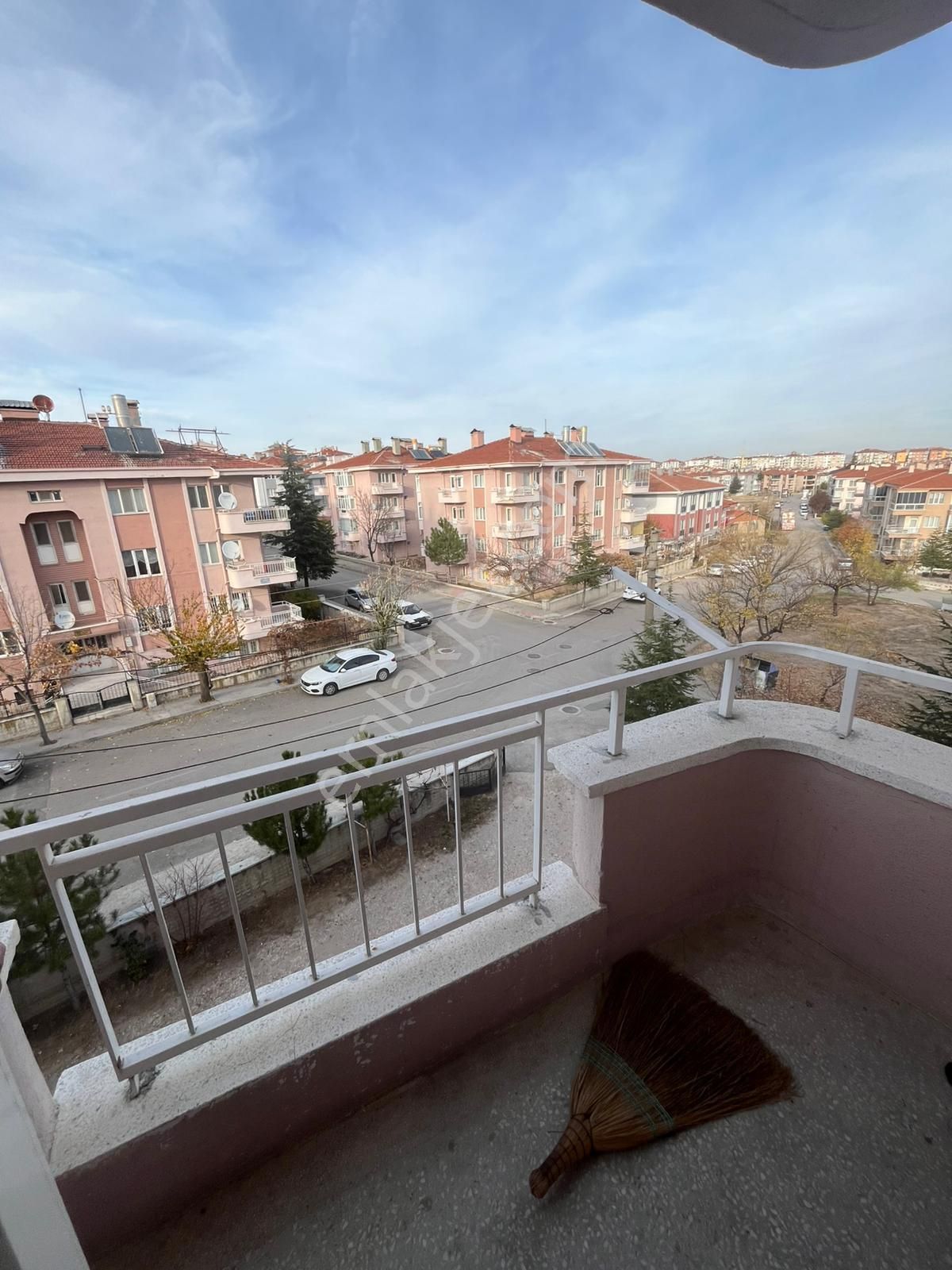 Afyon Üçok Emlaktan Mareşal F Çakmak Mah Satılık 3+1 Daire - Görsel 24