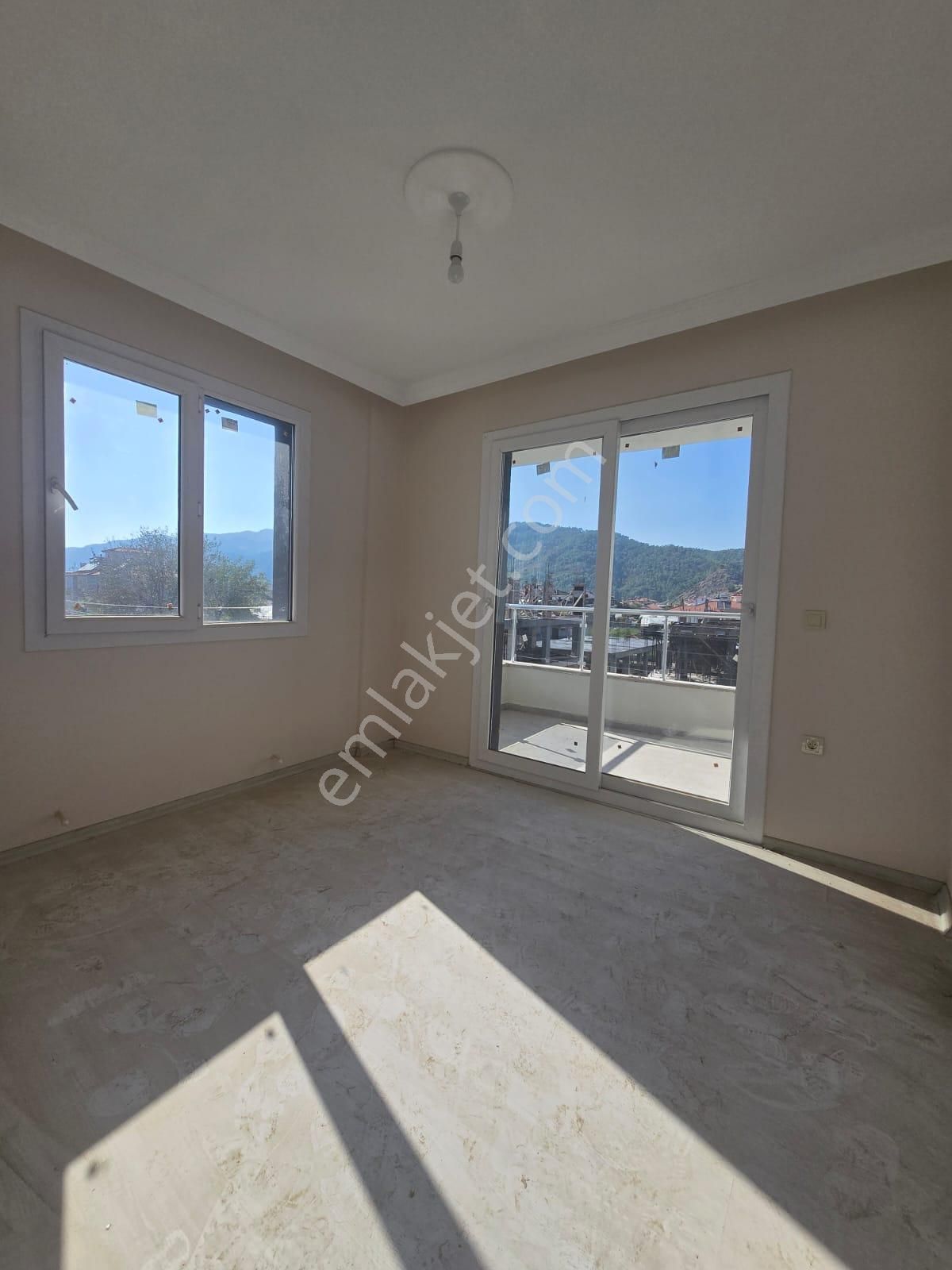 Çiğdem Emlak'tan Ortaca'da Satılık 2+1 Daire - Görsel 7