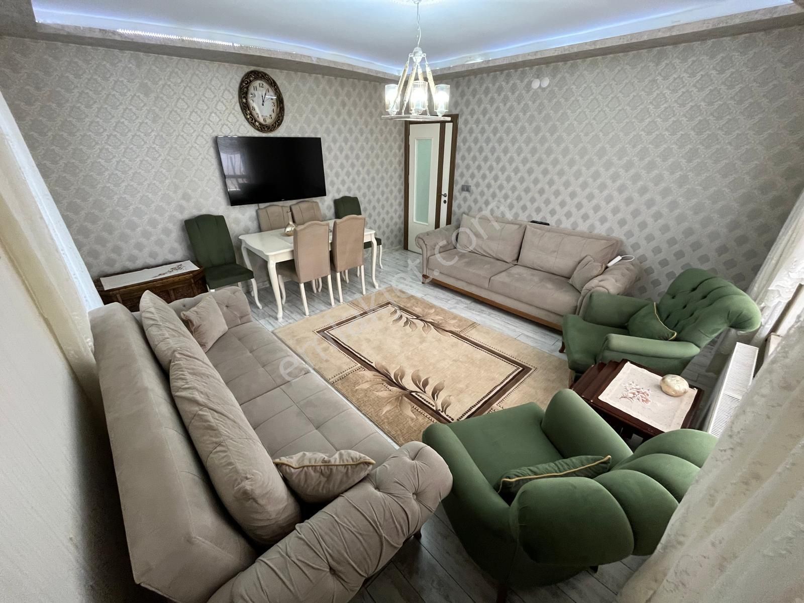 Yükseltepe Mahallesi'nde Cadde Üzerinde Katta 3+1 Daire! - Görsel 9