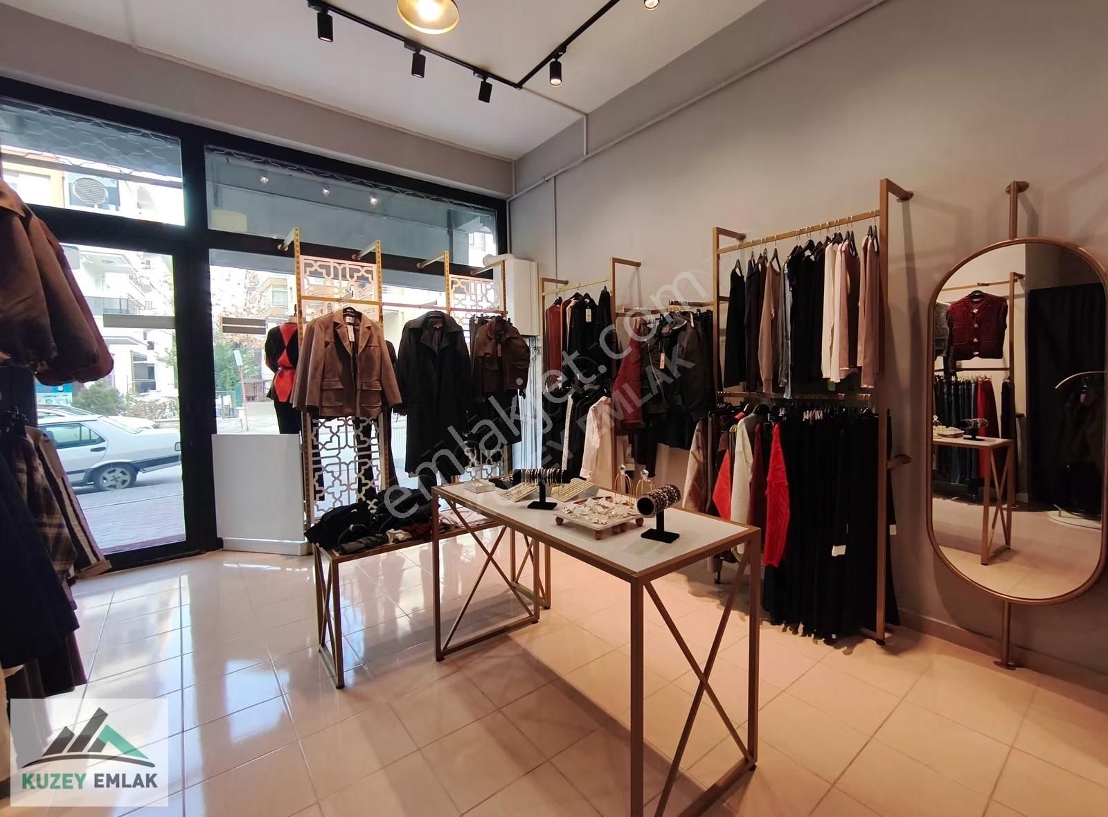Kuzey Emlak'tan Merkezi Konumda Müşterisi Hazır Butik Mağaza - Görsel 4