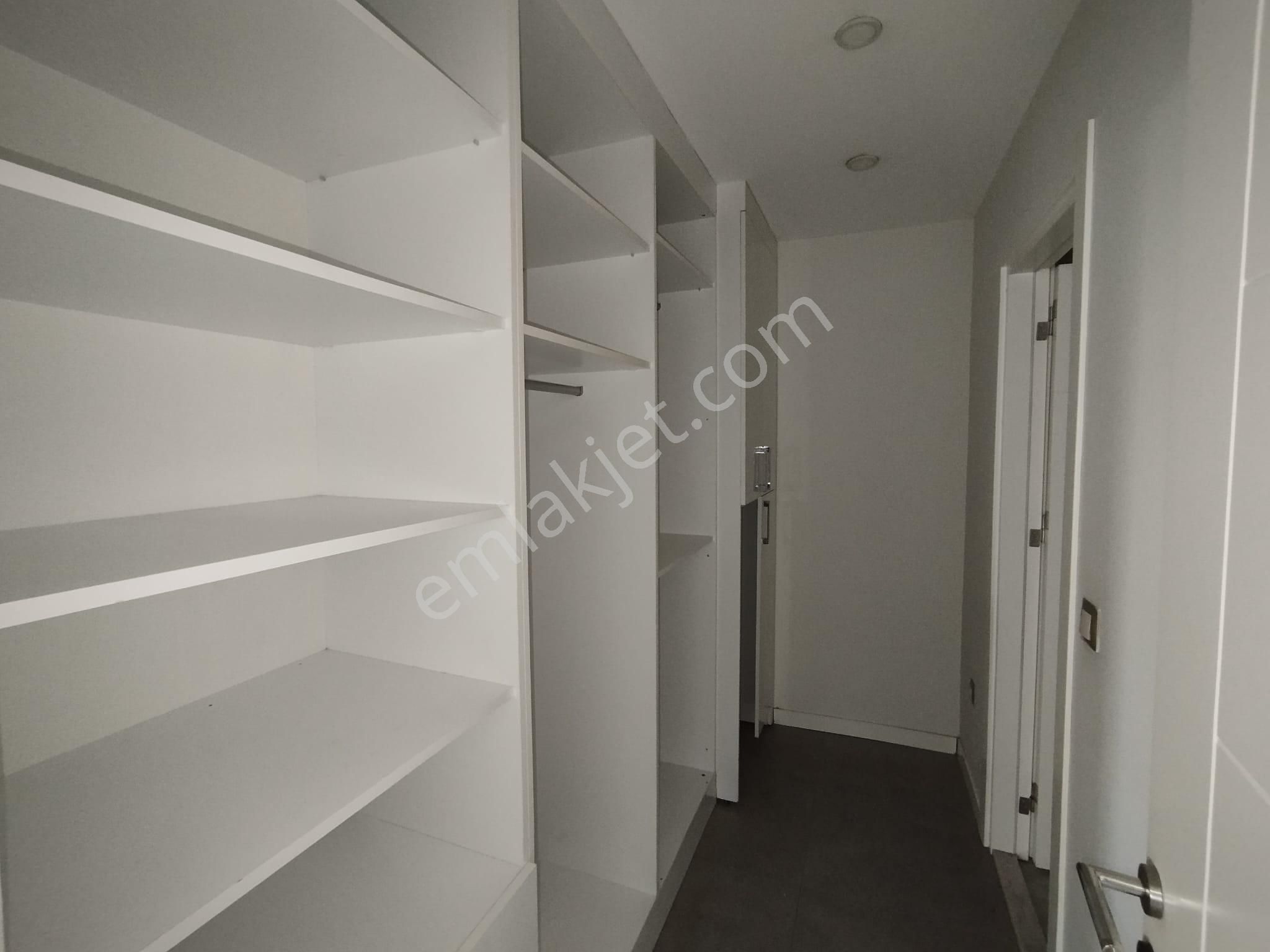 Yeni Valilik Civarı Bulvar Üzeri 7/24 Güvenlikli 2+1 155m2 Lüks Daire - Görsel 12